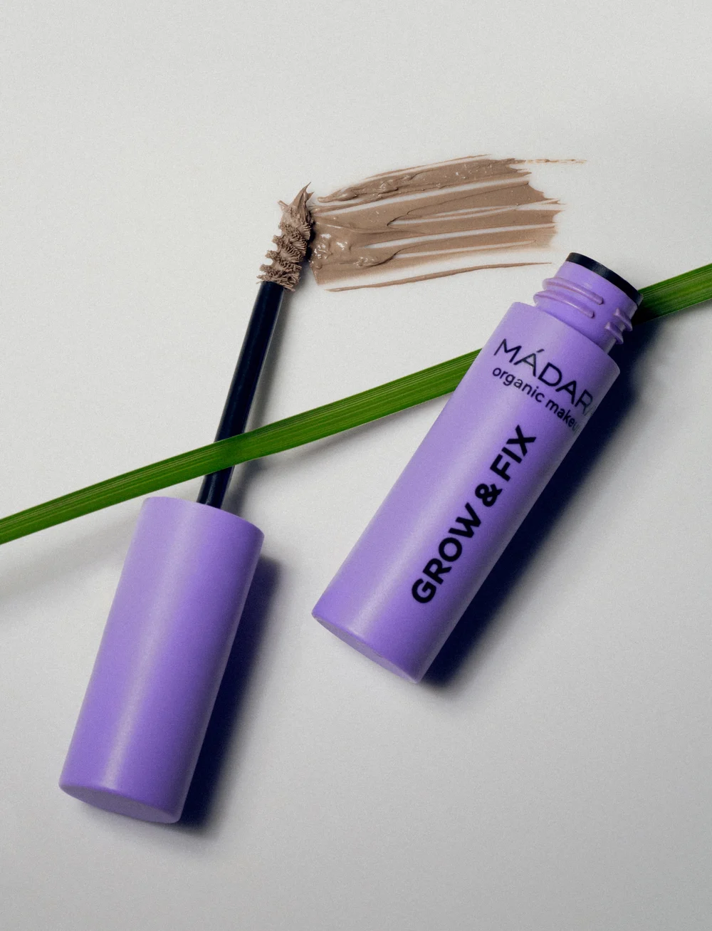 MÁDARA - GROW & FIX Tinted Brow Gel - makeup - #2 light brown - 4