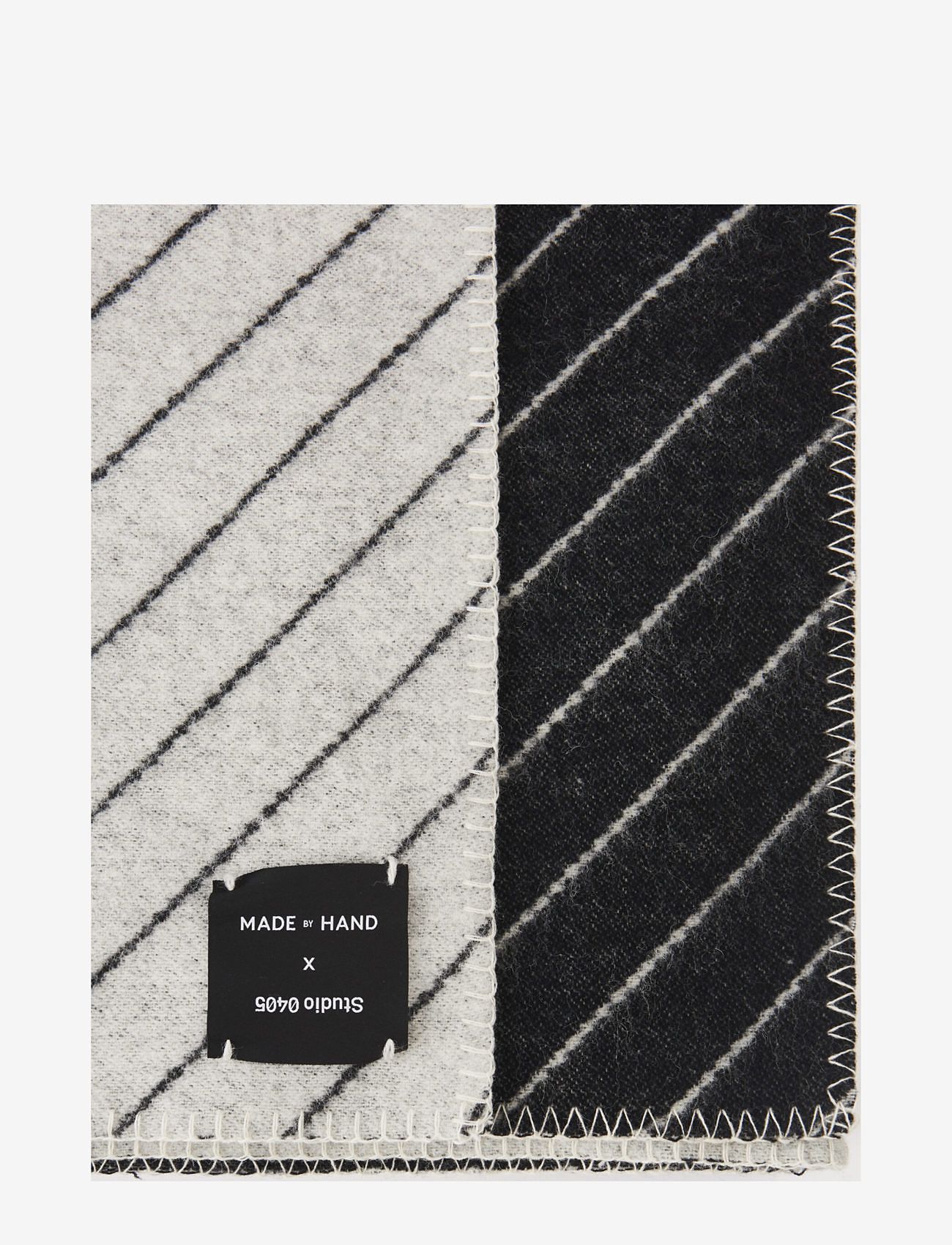 Made by Hand - Pinstripe Throw - black - 5