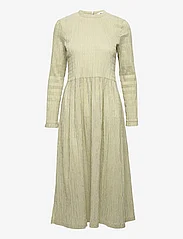 Mads Nørgaard - Crinckle Pop Docca Dress - vidutinio ilgio suknelės - laurel oak / sunny lime - 0