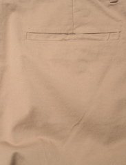 Mads Nørgaard - Comfort Pavel Pant - chinot - beige - 4