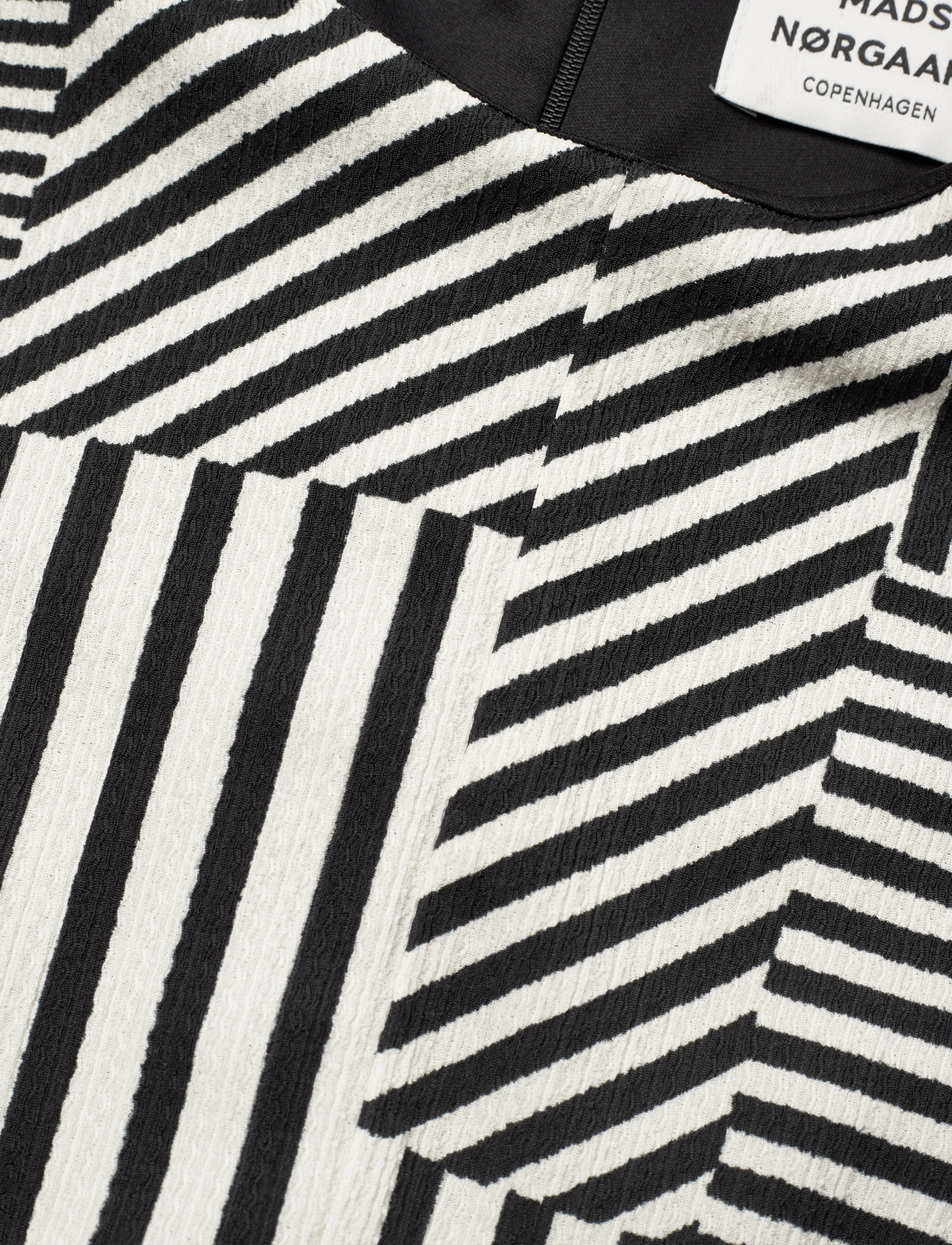 Mads Nørgaard - Pollux Amelia Dress AOP - stramme kjoler - stripe play aop/black - 2