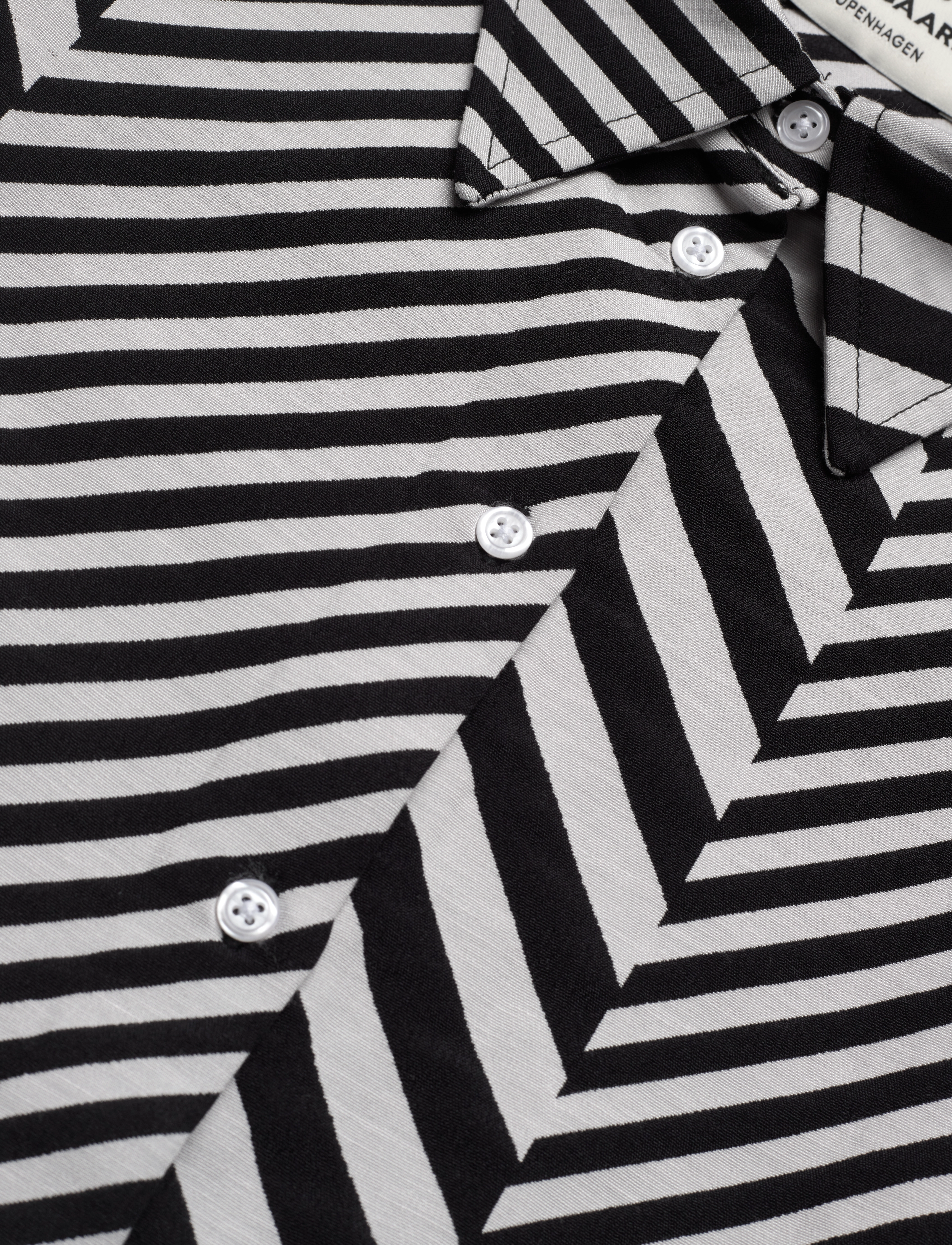 Mads Nørgaard - Mix Stripe Nollie Shirt - langärmlige hemden - black/cloud dancer - 2