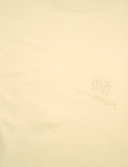 Mads Nørgaard - Heavy Dye Tony Tee - kortärmade t-shirts - vanilla custard - 2