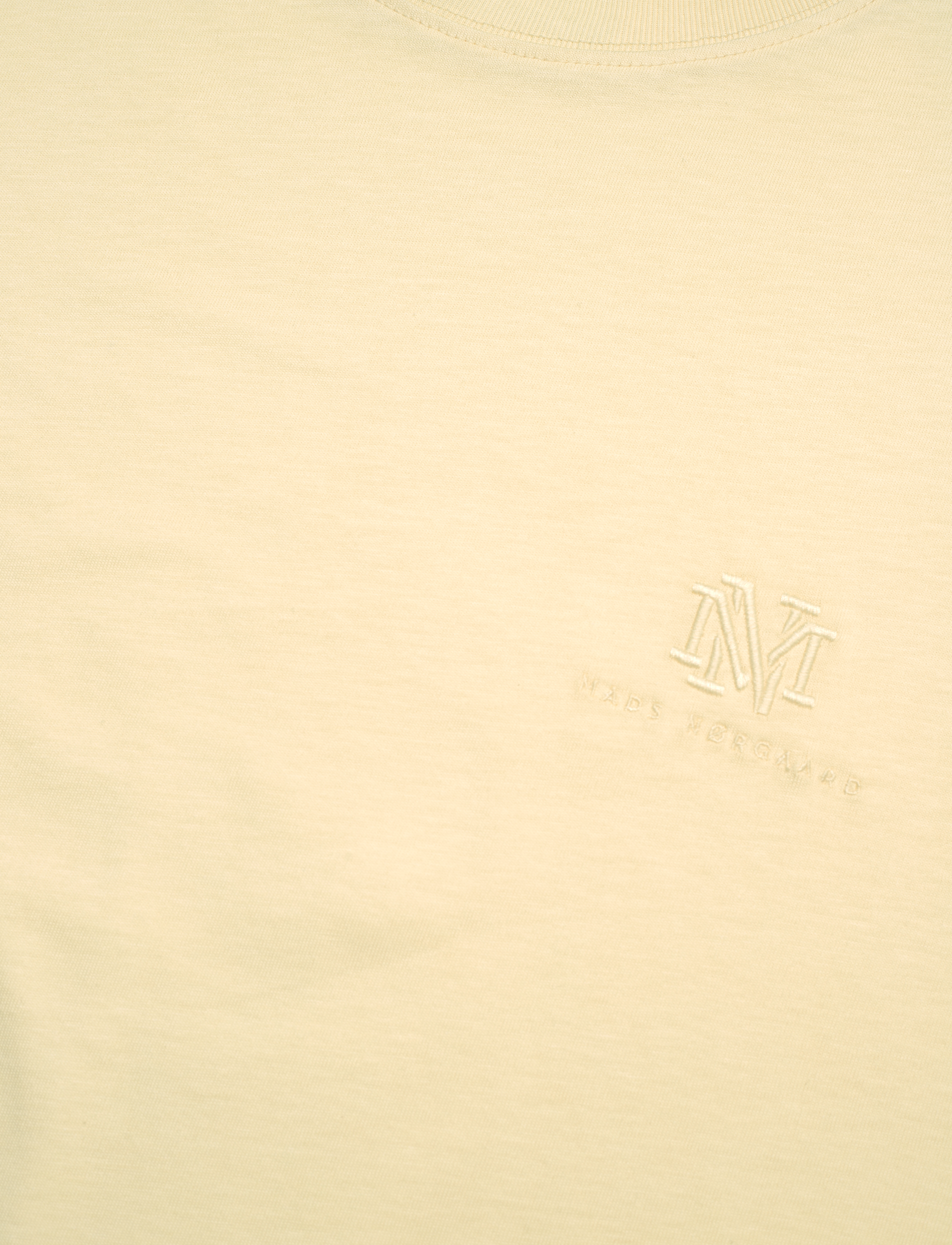 Mads Nørgaard - Heavy Dye Tony Tee - vanilla custard - 2