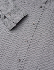 Mads Nørgaard - Crinckle Pop Fran Shirt - langermede skjorter - asphalt/black - 2