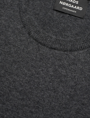 Mads Nørgaard - Eco Wool Karsten Knit - megztinis su apvalios formos apykakle - asphalt - 2