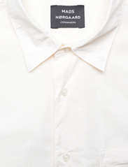 Mads Nørgaard - Cotton Poplin Malte Shirt - marškinėliai ilgomis rankovėmis - vanilla ice - 2