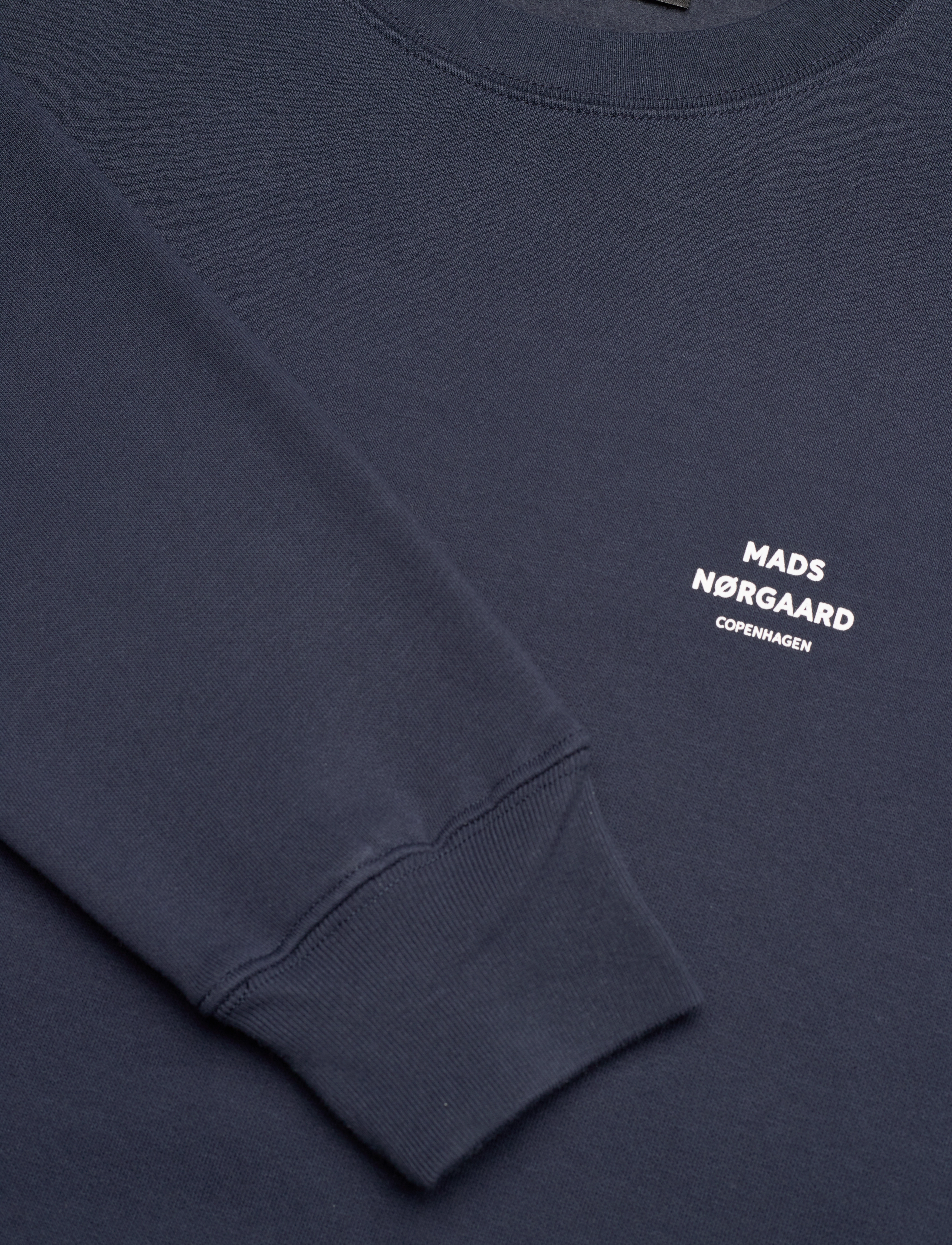 Mads Nørgaard - Standard Crew Logo Sweat - vacation essentials - parisian night - 2