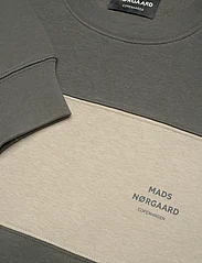 Mads Nørgaard - Standard Crew Panel Logo Sweat - sweatshirts - beluga/seneca rock - 2