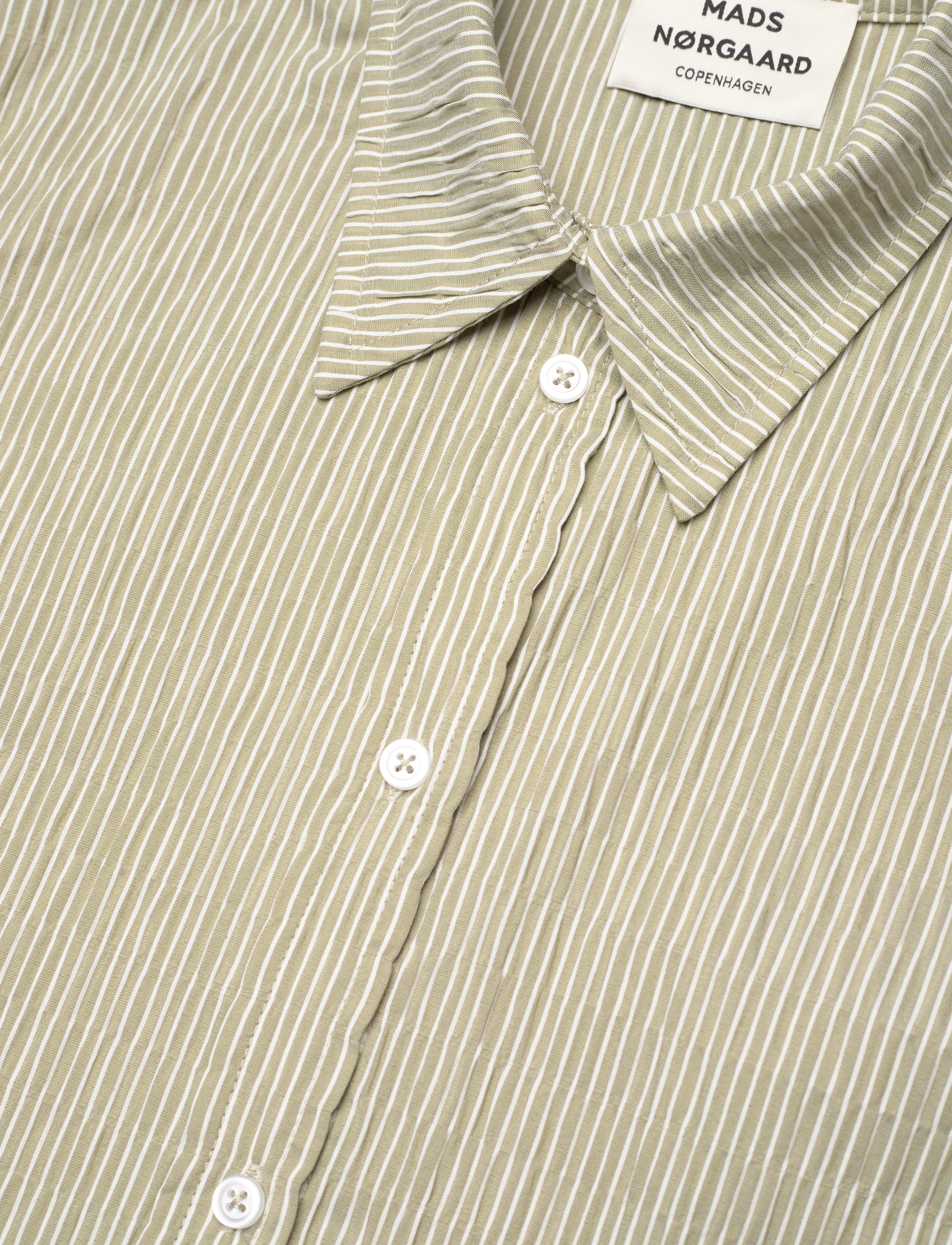Mads Nørgaard - Crinckle Pop Zindi Dress - shirt dresses - olive branch/cloud dancer - 2