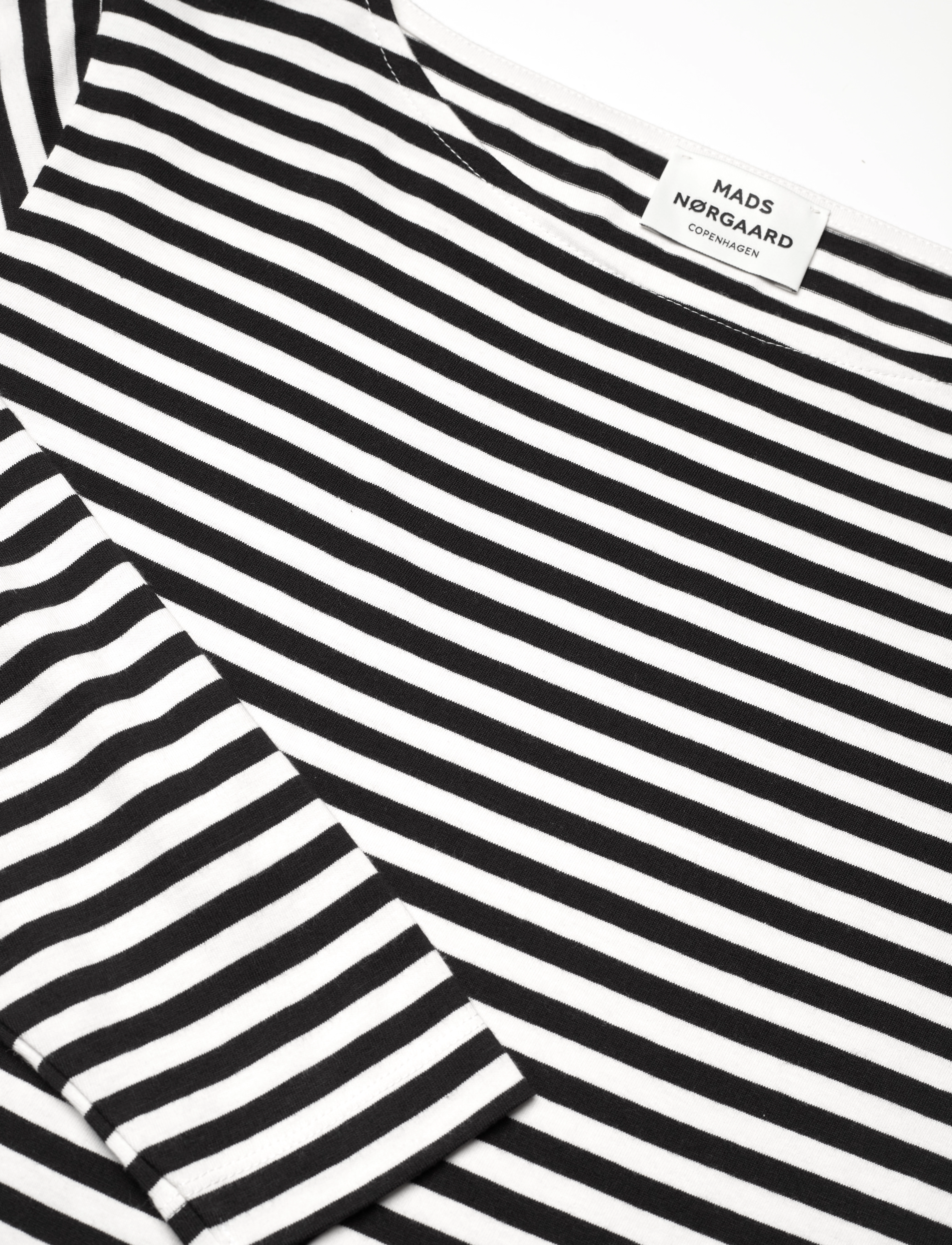 Mads Nørgaard - Soft Single Stripe Silas Dress - t-shirtkjoler - black/snow white - 2