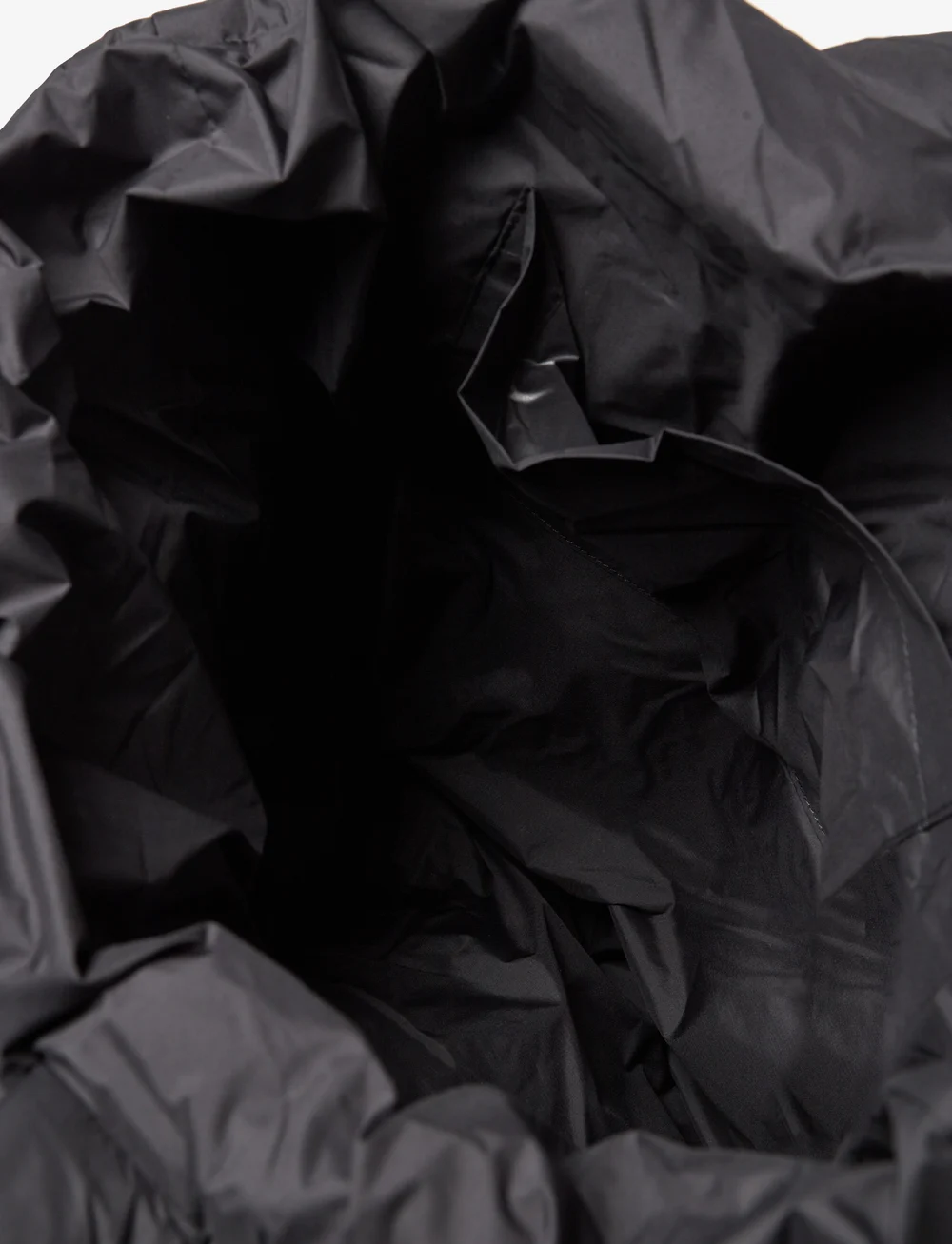 Mads Nørgaard - Recycle Pillow Bag - speciella tillfällen - asphalt - 3