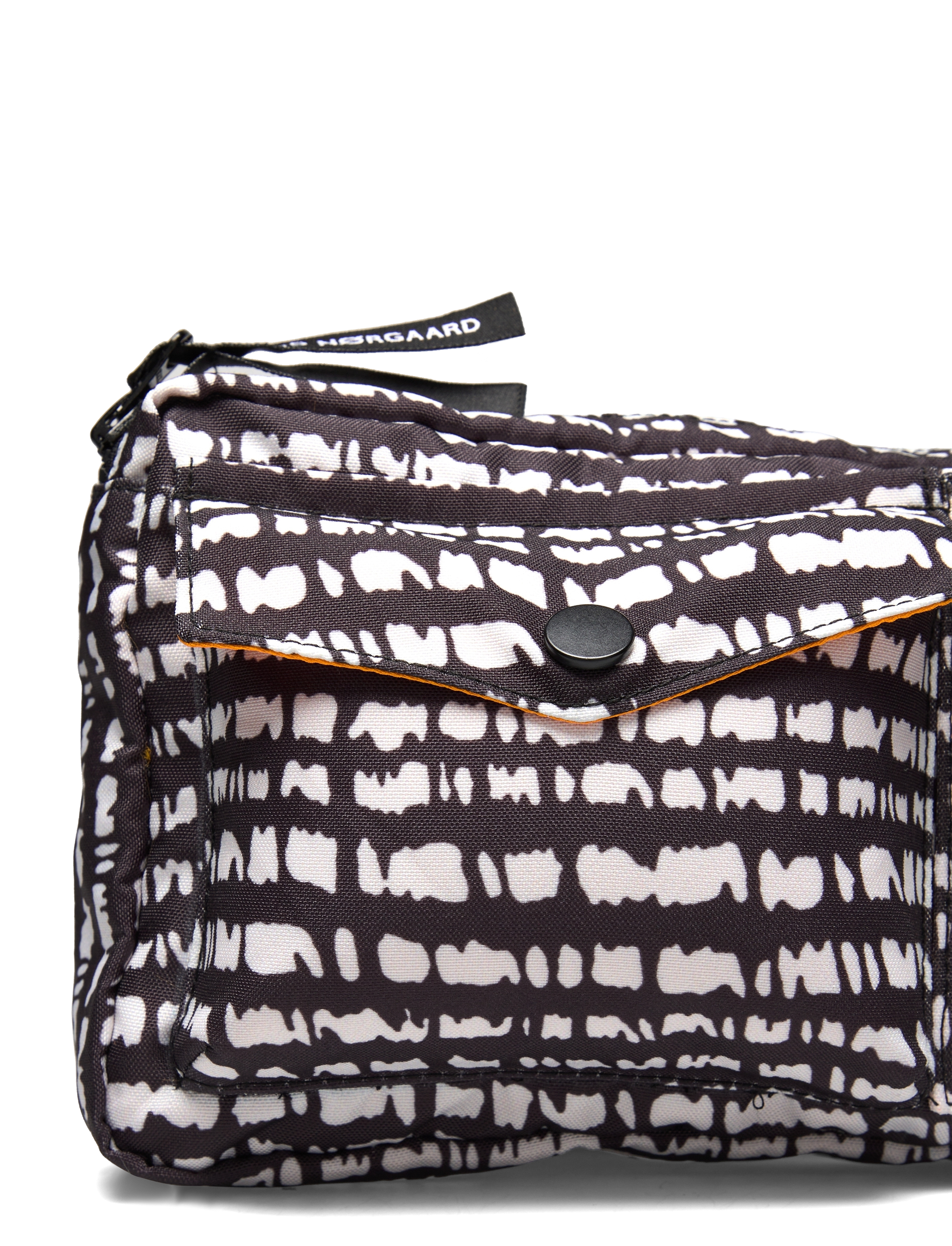 Mads Nørgaard - Bel One Art Carni Bag - accessories - scribble black/arctic wolf aop - 2