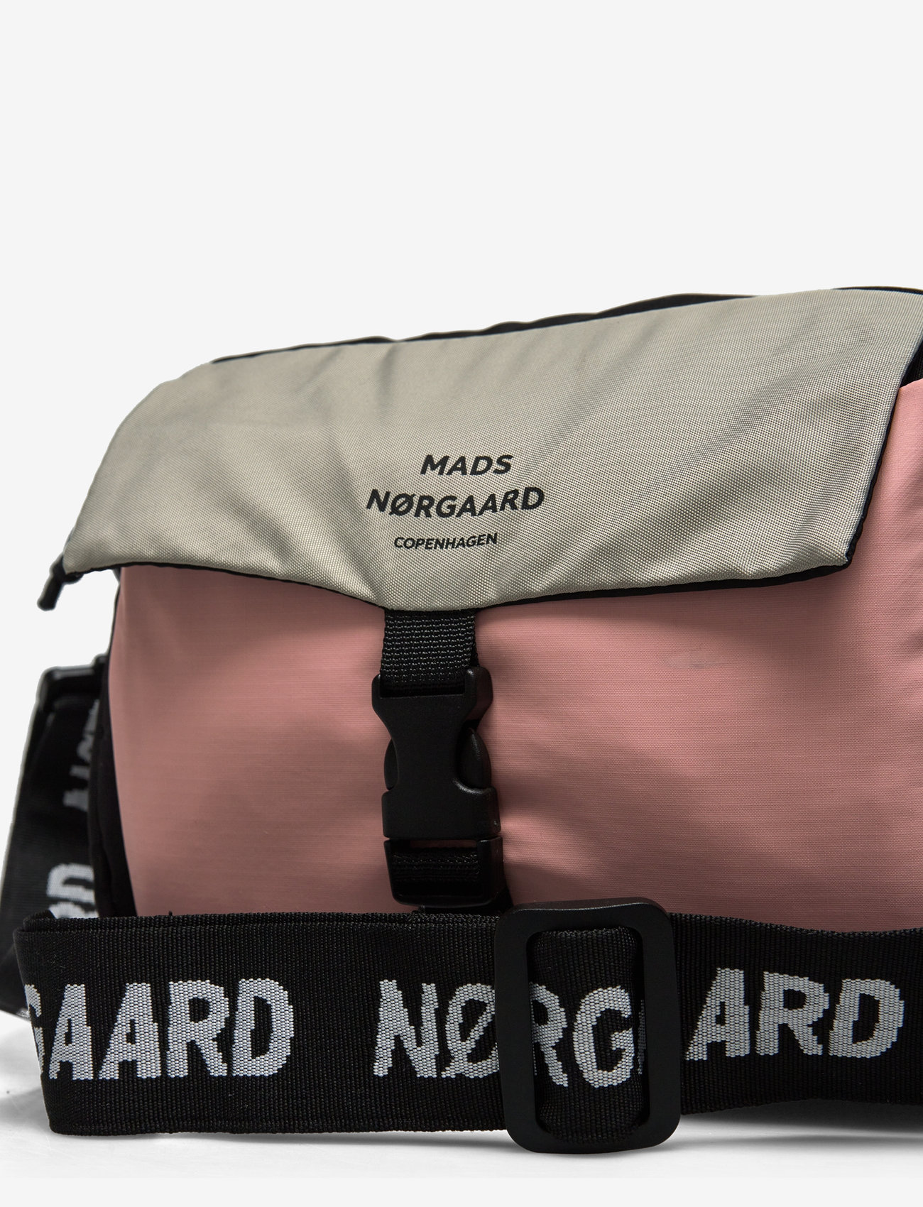 Mads Nørgaard - Tian Fae Block Bag - black/coral cloud - 3