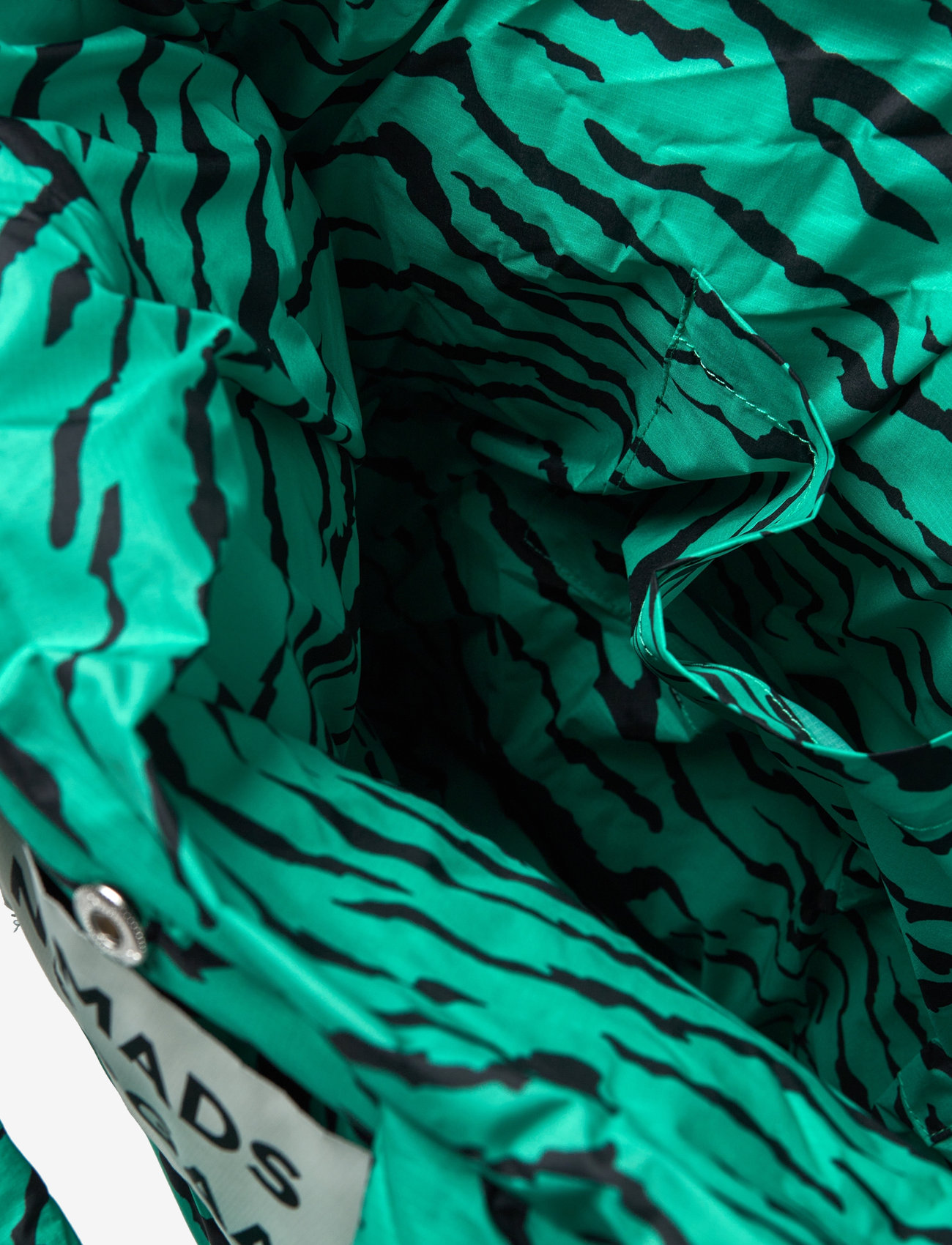 Mads Nørgaard - Recycle Pillow AOP Bag - tote bags - mint leaf/black - 4