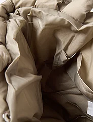 Mads Nørgaard - Sheer Ripstop Pillow Bag - festkläder till outletpriser - laurel oak - 4