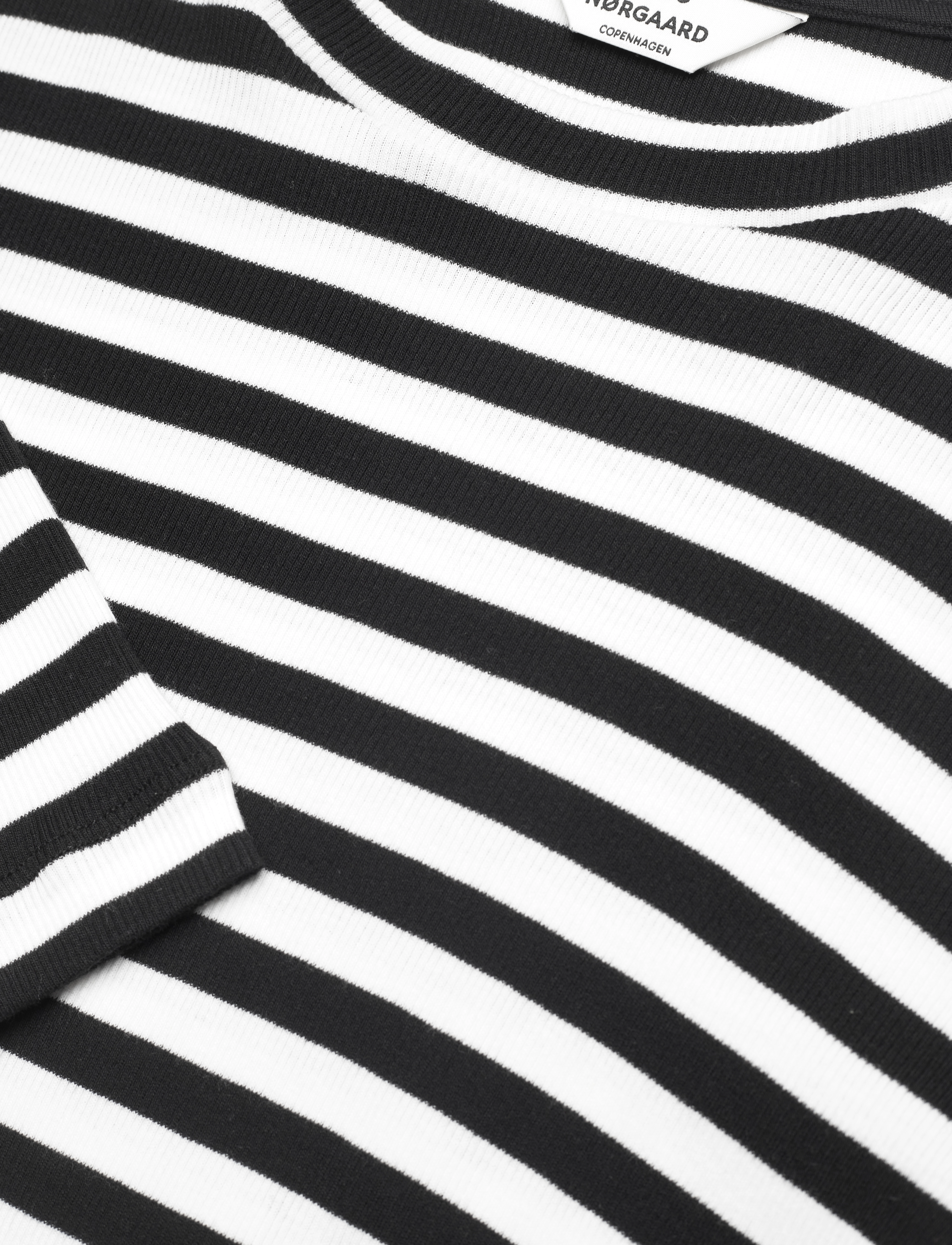 Mads Nørgaard - 2x2 Cotton Stripe Tuba Tee LS - black / white alyssum - 2