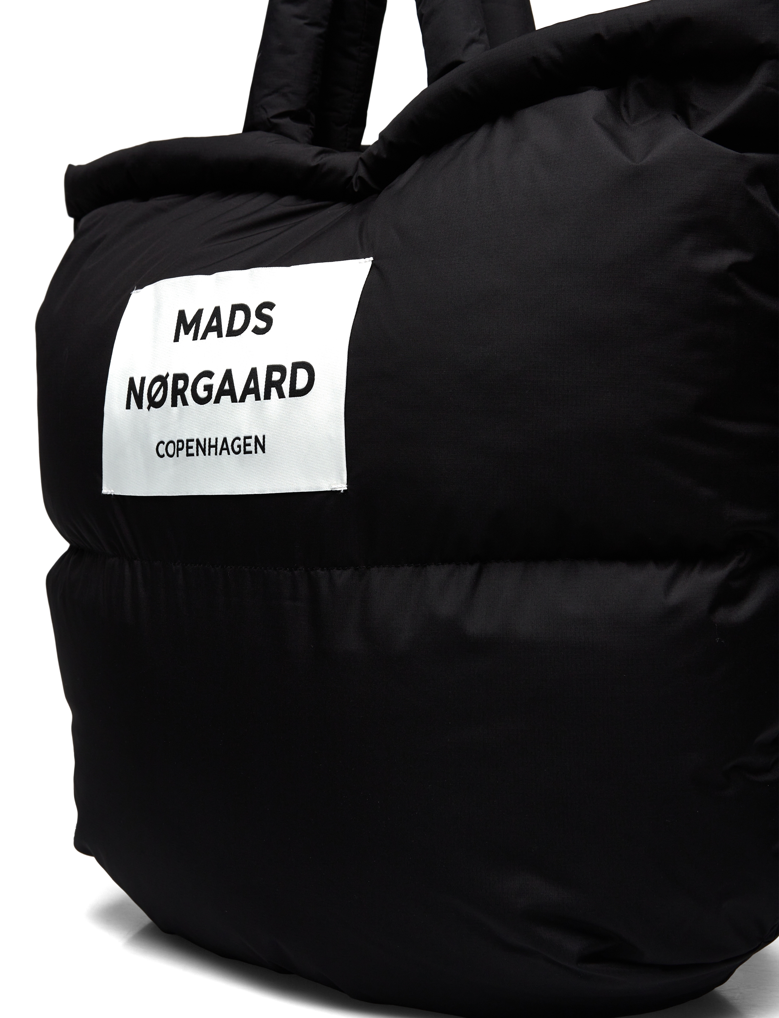 Mads Nørgaard - Recycle Pillow Bag - black - 3