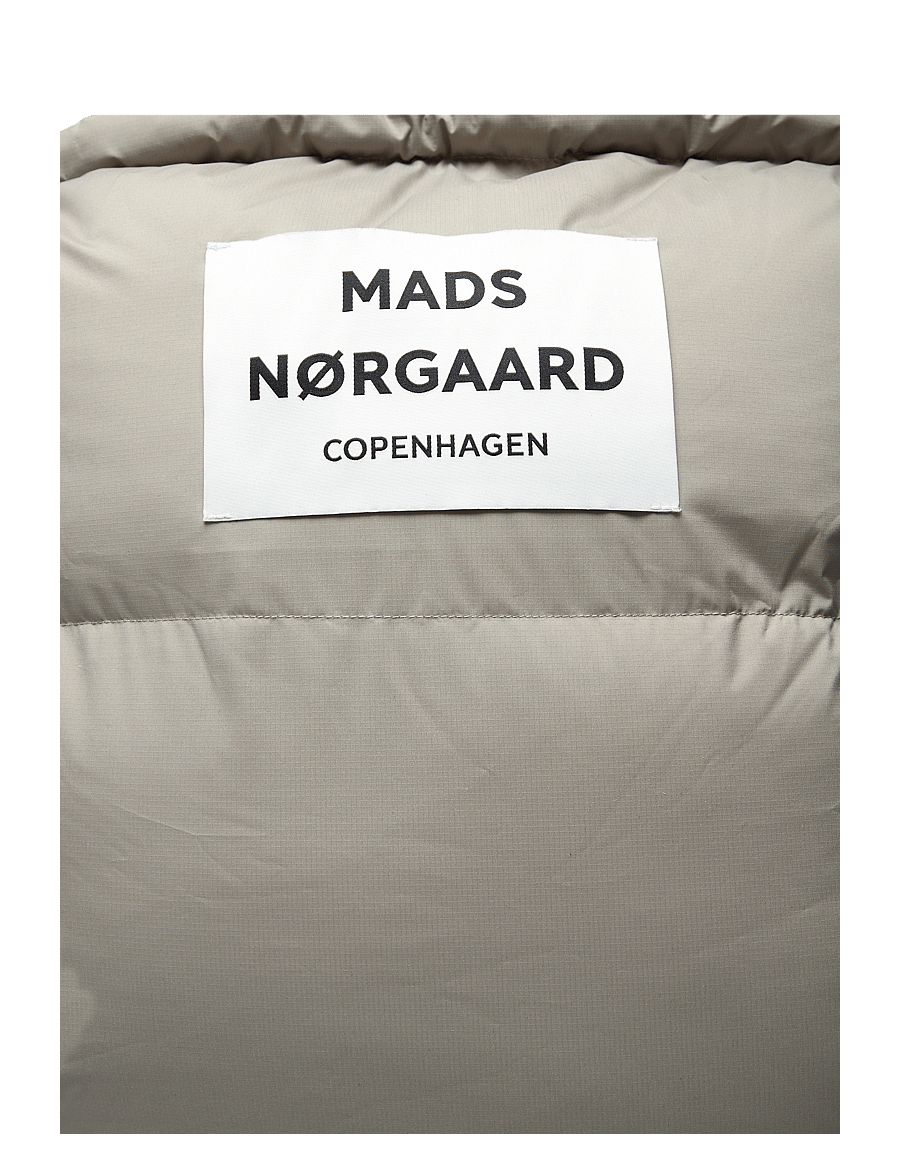 Mads Nørgaard - Recycle Pillow Bag - tote bags - laurel oak - 3