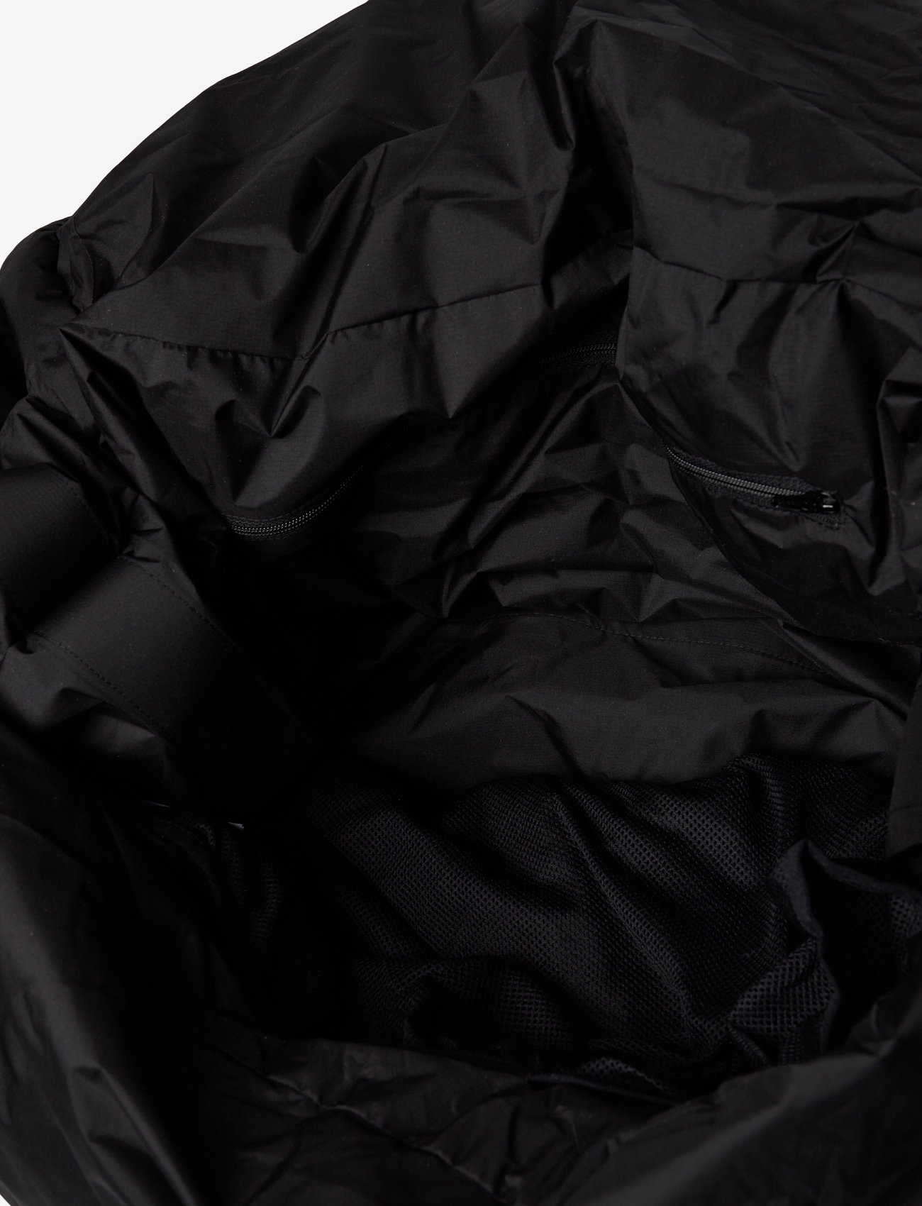 Mads Nørgaard - Recycle Pillow Bomb Bag - modetrends - jet black - 4