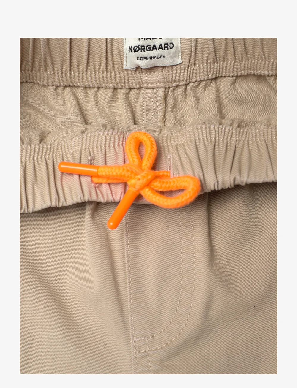 Mads Nørgaard - Light Twill Seano Shorts - chino shorts - trench coat - 3