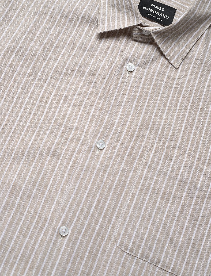 Mads Nørgaard - Cotton Linen Victor Stripe Shirt SS - leinenhemden - trench coat/white - 3