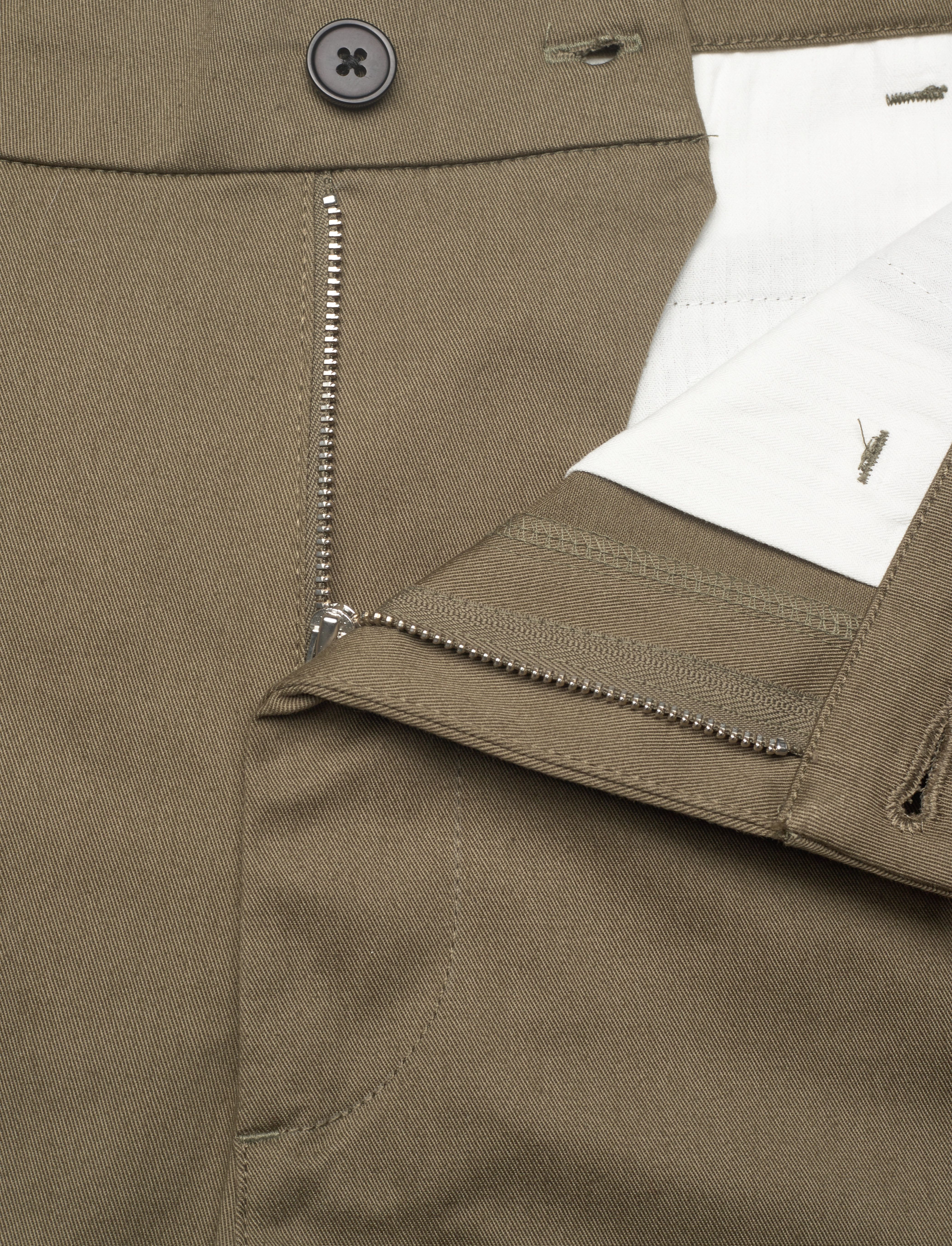 Mads Nørgaard - Cotton Twill Stretch Elias Shorts - chinos shorts - kalamata - 3
