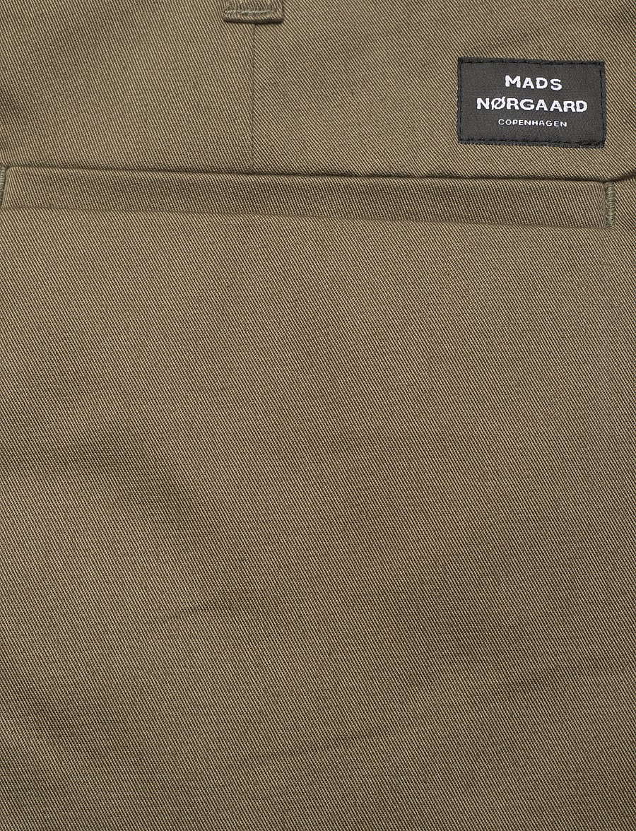 Mads Nørgaard - Cotton Twill Stretch Elias Shorts - short chino - kalamata - 4
