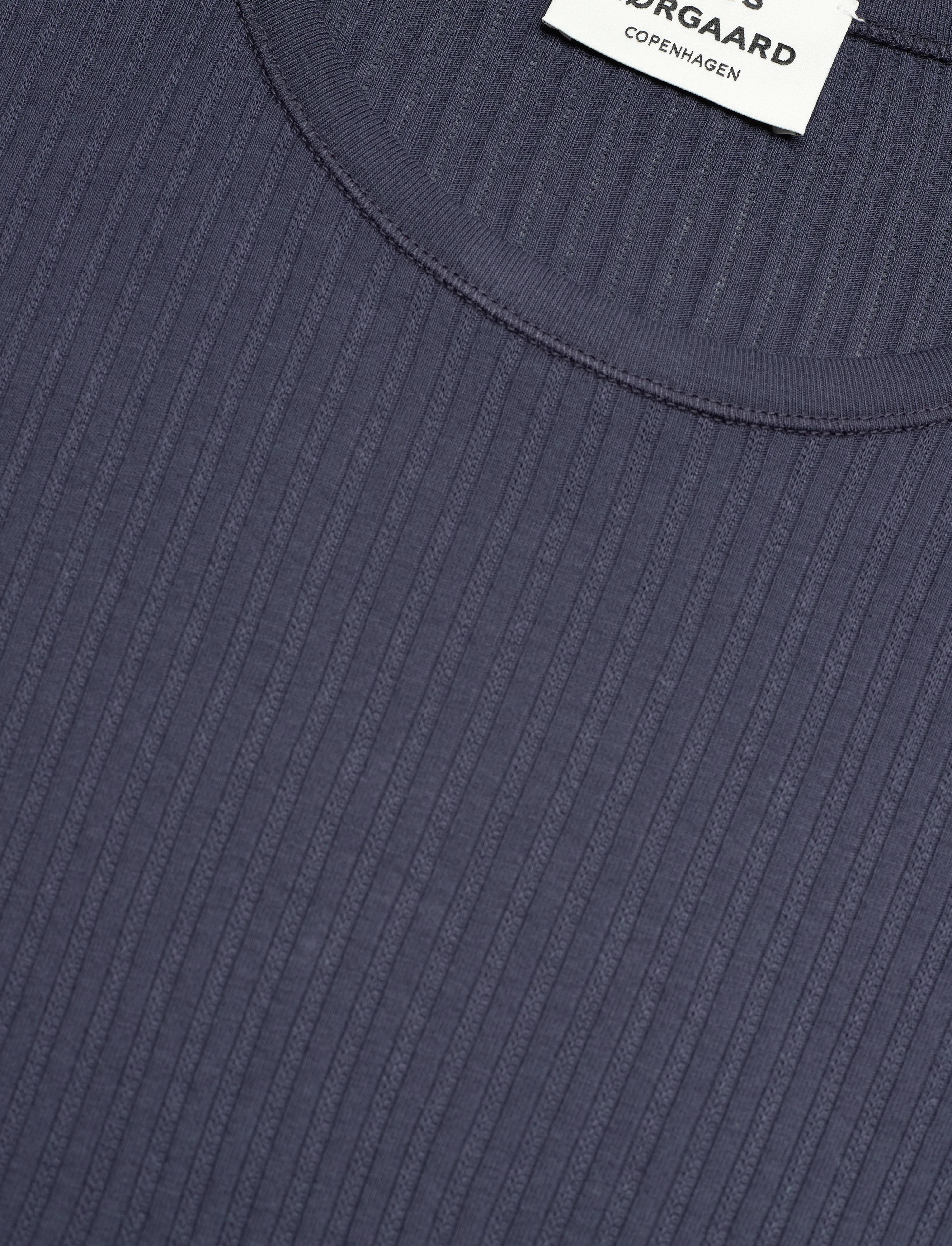 Mads Nørgaard - Pointella Troja Tee LS - parisian night - 2