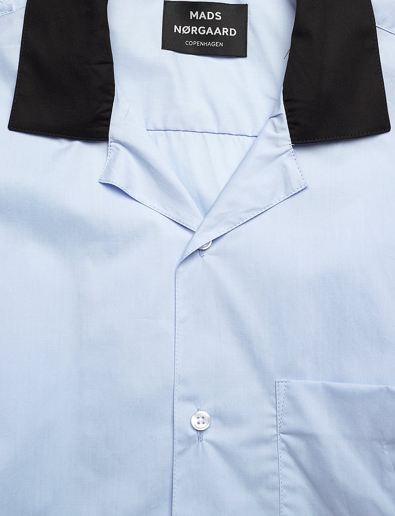 Mads Nørgaard - Organic Cotton Poplin Kenji Shirt SS - chemises à manches courtes - cashmere blue - 2
