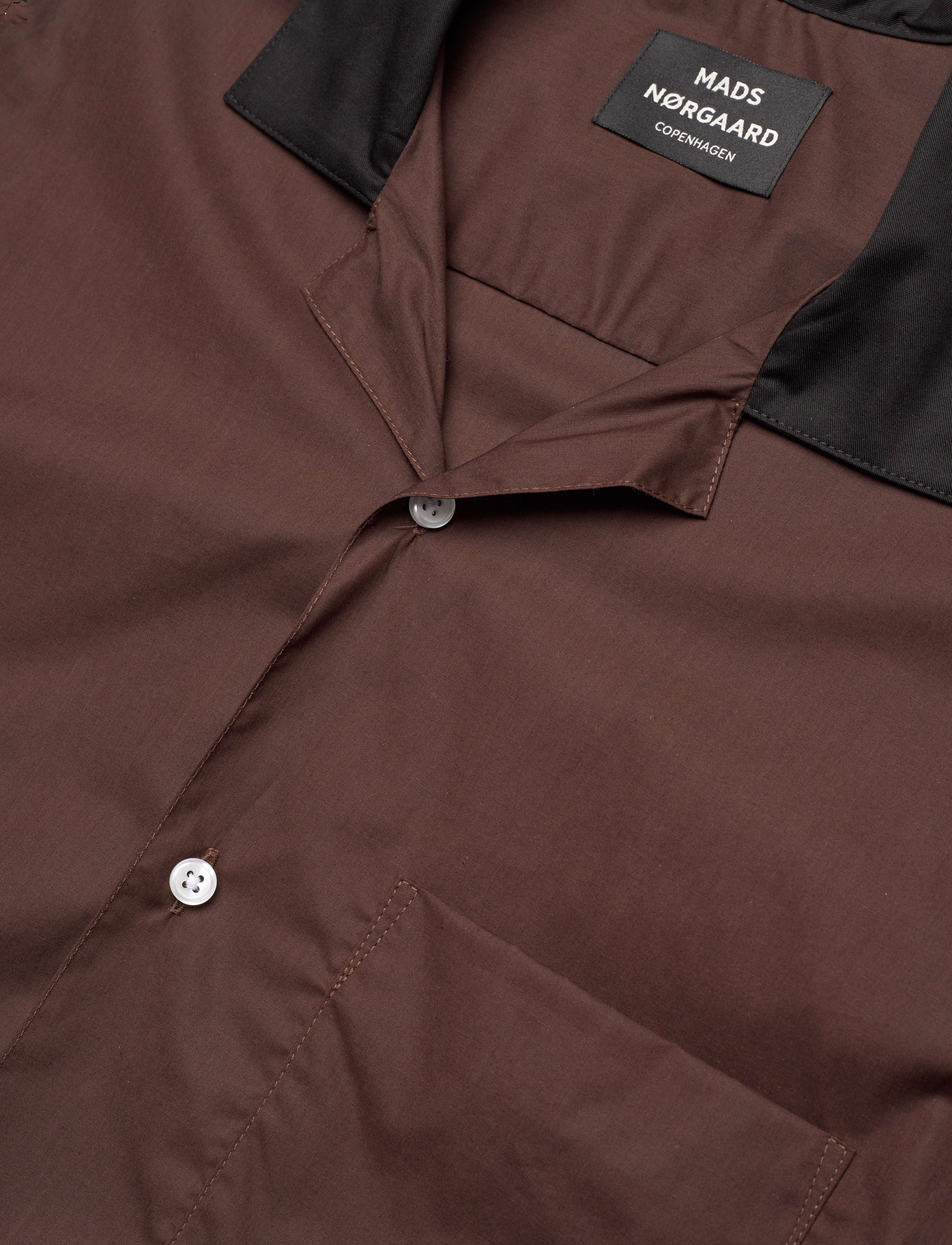 Mads Nørgaard - Organic Cotton Poplin Kenji Shirt SS - krótki rękaw - chicory coffee - 3