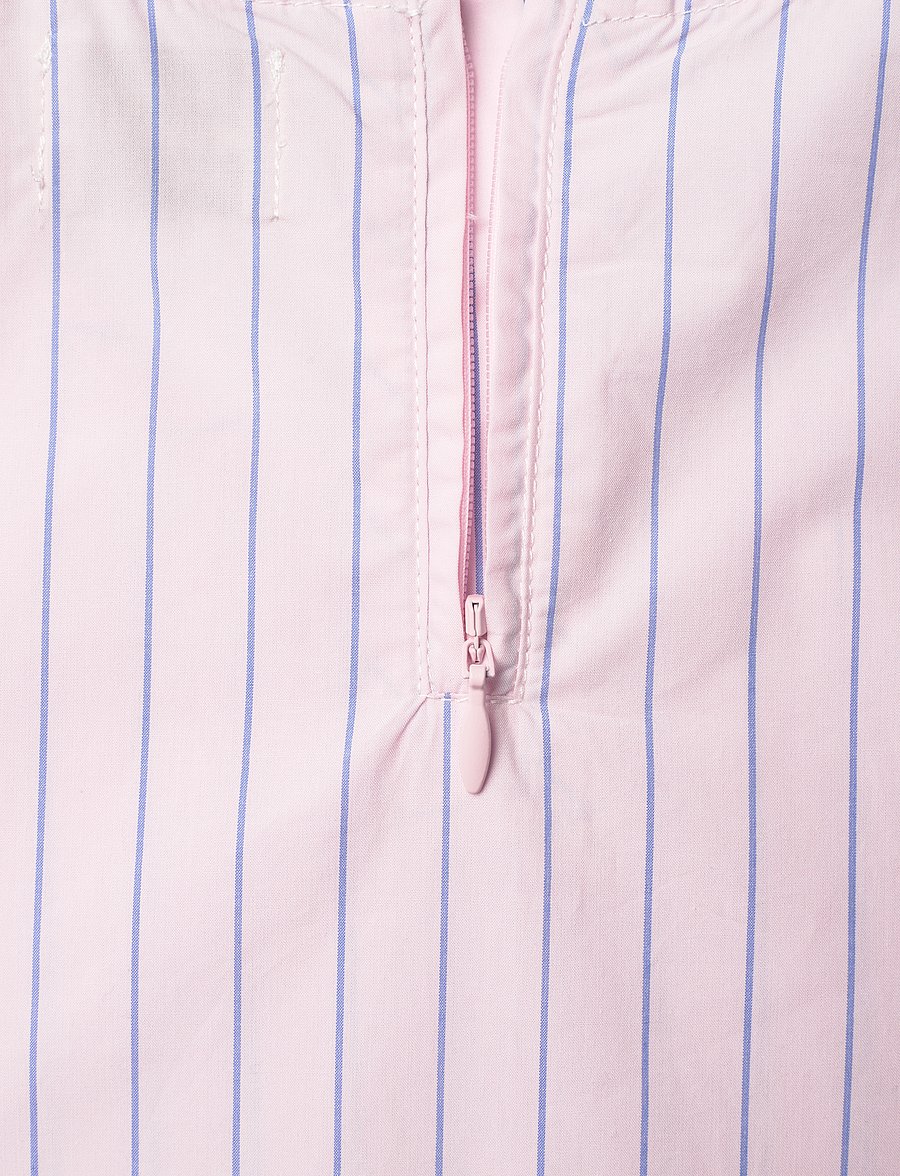 Mads Nørgaard - Crisp Poplin Drastina Dress - kurzärmelige freizeitkleider - pinstripe/parfait pink - 3