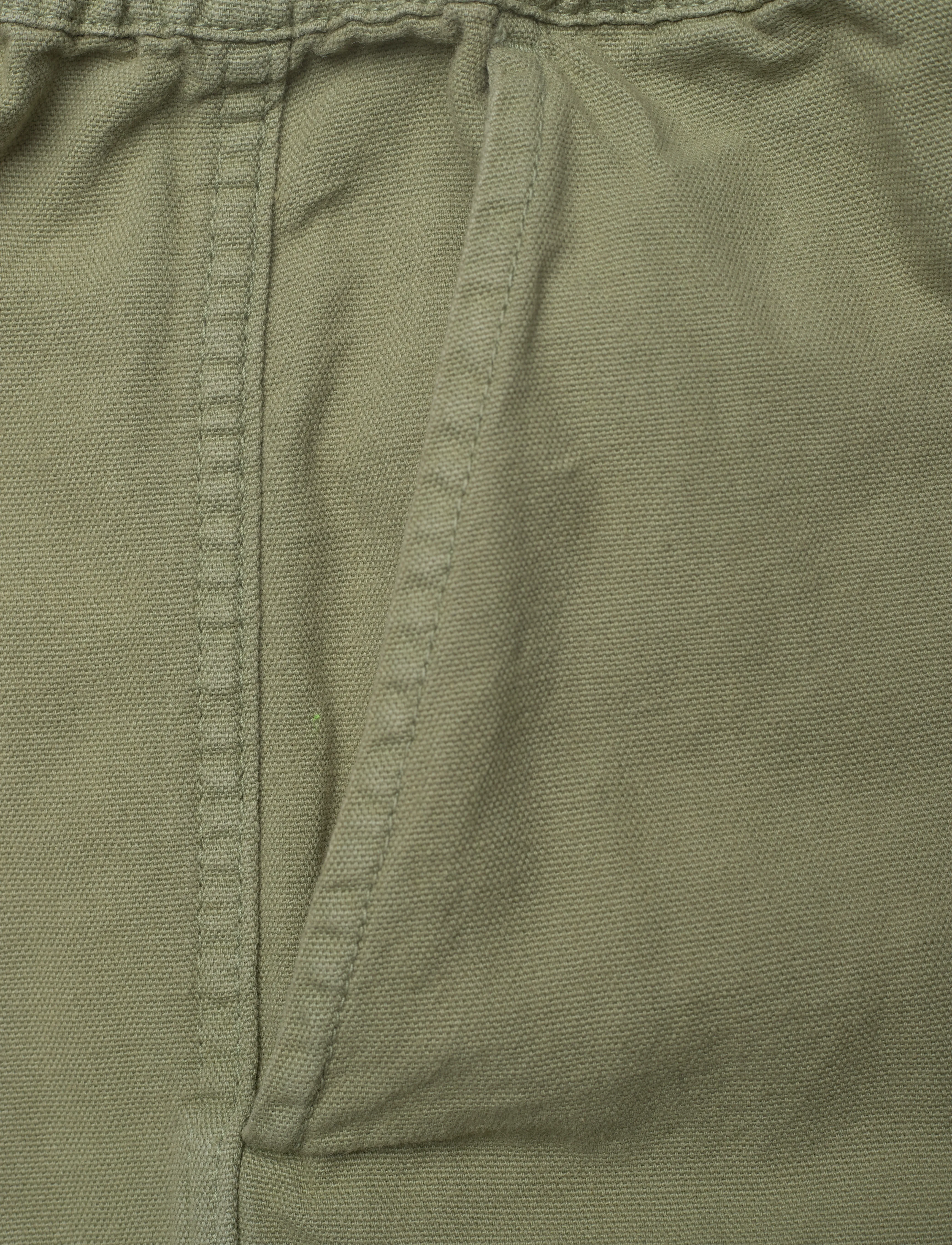 Mads Nørgaard - Dyed Canvas Beach Shorts - rennot shortsit - oil green - 2