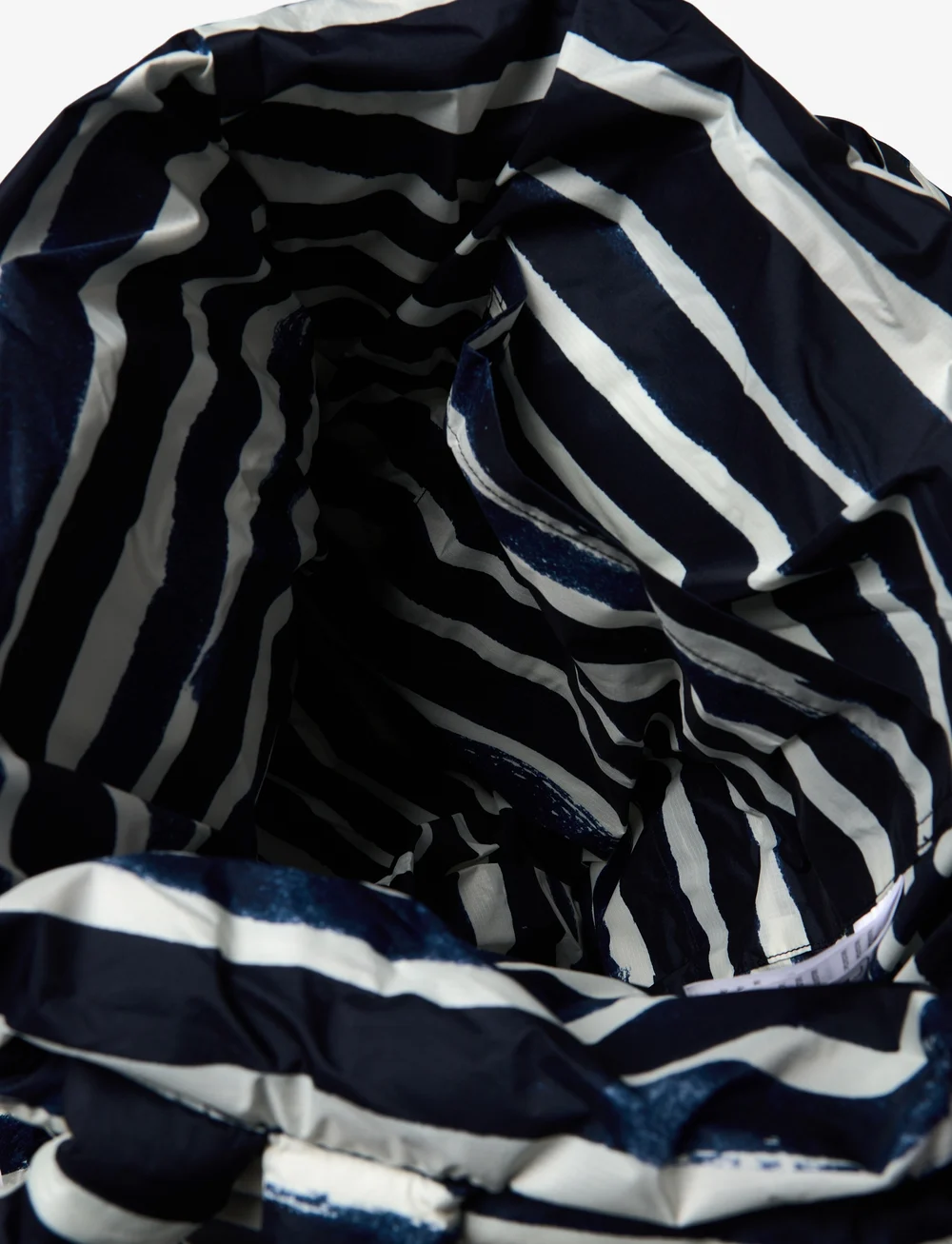 Mads Nørgaard - Recycle Pillow AOP Bag - totes - aop stripe/parisian night - 4