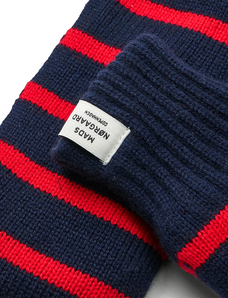 Mads Nørgaard - Work Wool Milo Mitten - parisian night/high risk red - 1