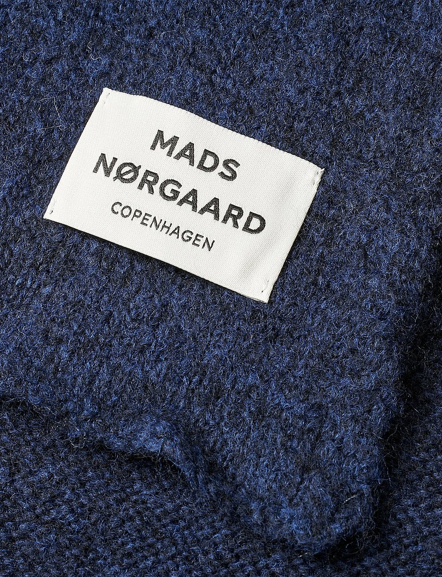 Mads Nørgaard - Tosca Alona Scarf - kerged sallid - peacoat - 1