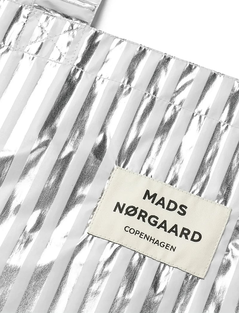 Mads Nørgaard - Sacky Metallic Atoma Bag - shoppers - silver - 1