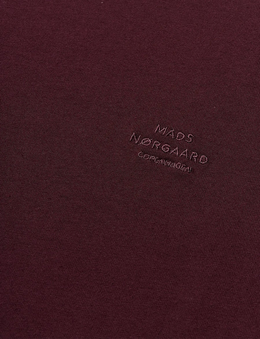 Mads Nørgaard - Cotton Jersey Frode Logo Tee FAV - kurzärmelige t-shirts - winetasting - 1
