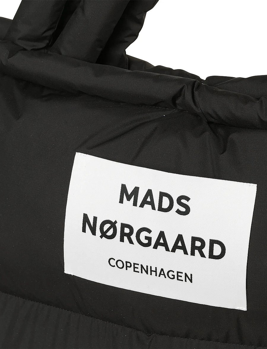Mads Nørgaard - Light Ripstop Pillow Bag - totes - black - 1