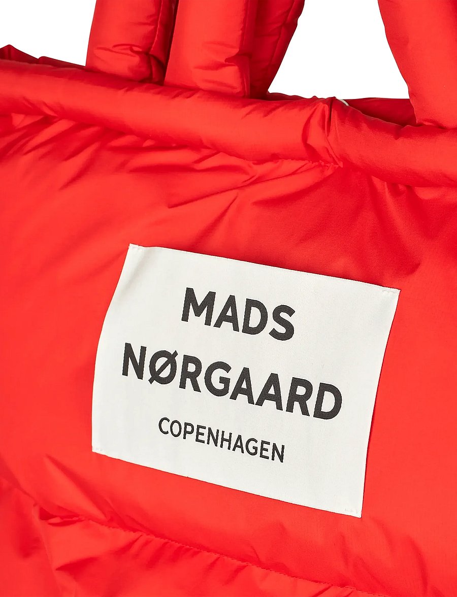 Mads Nørgaard - Light Ripstop Pillow Bag - tote bags - fiery red - 2