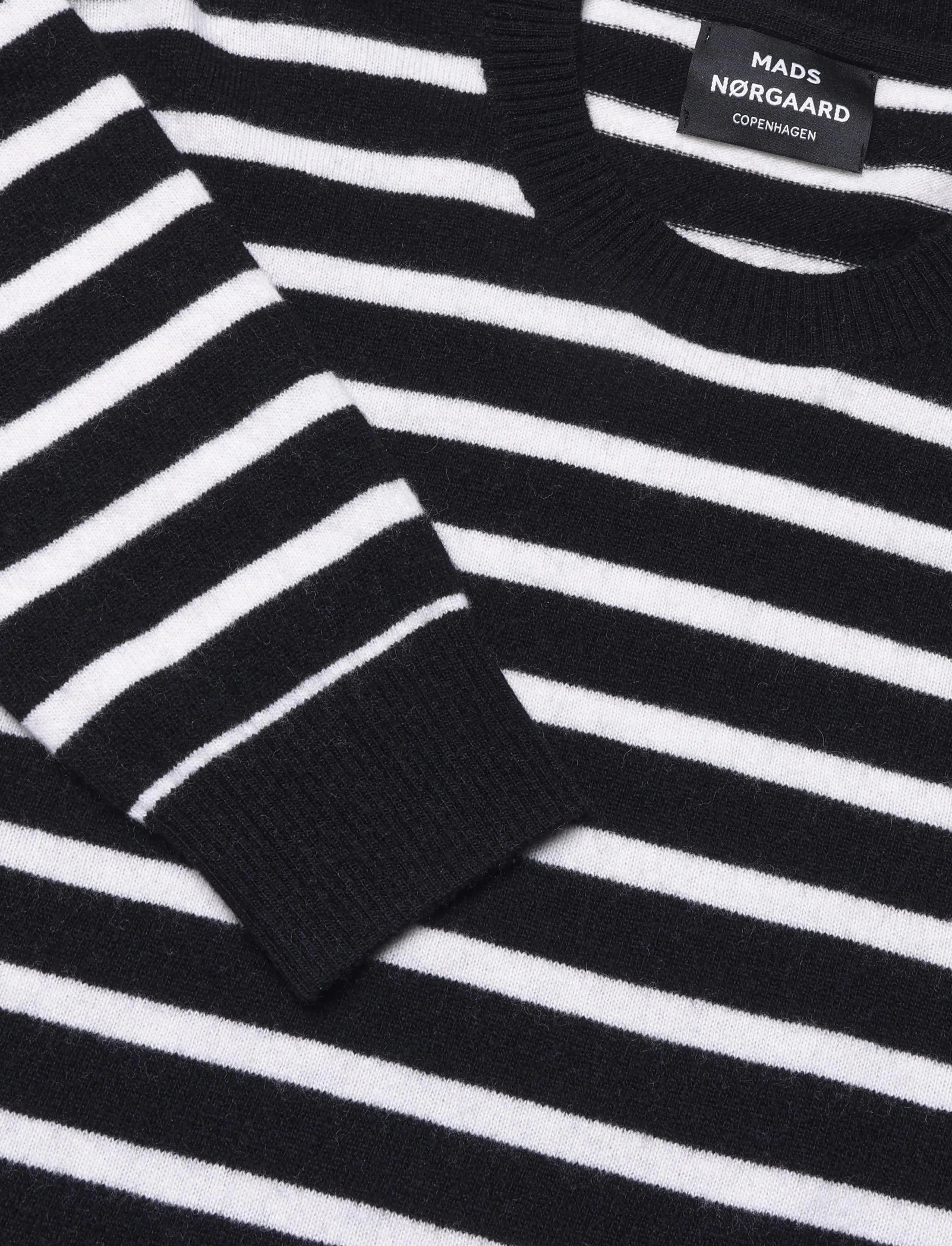 Mads Nørgaard - Super Wool Karsten Stripe Knit - Ümara kaelusega - black/vanilla ice - 2