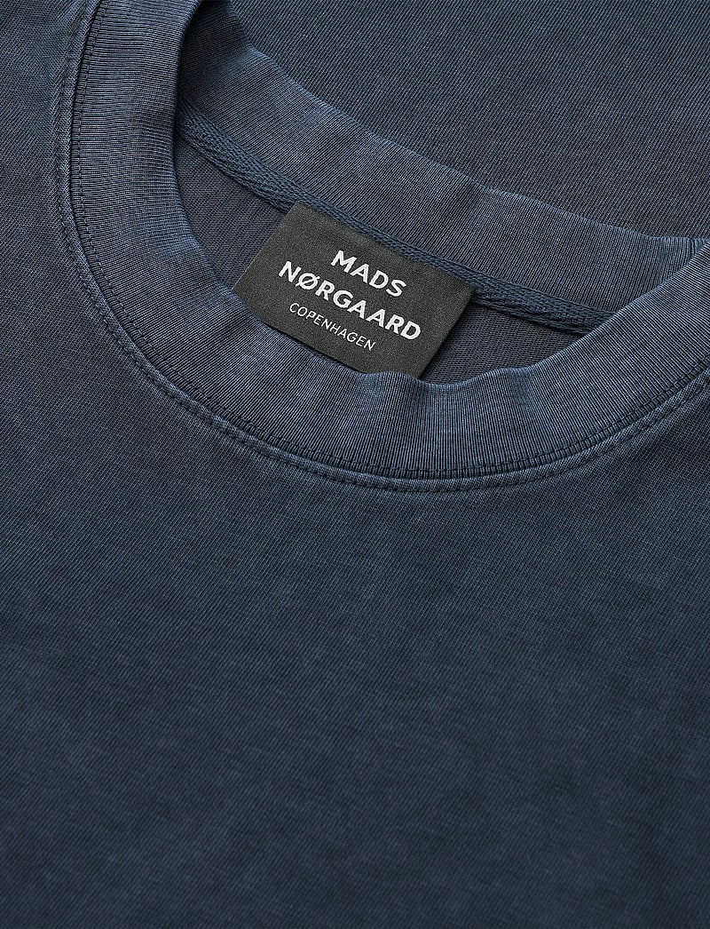 Mads Nørgaard - Combed Jersey Dye Thorbjørn Tee - kurzärmelig - parisian night - 3
