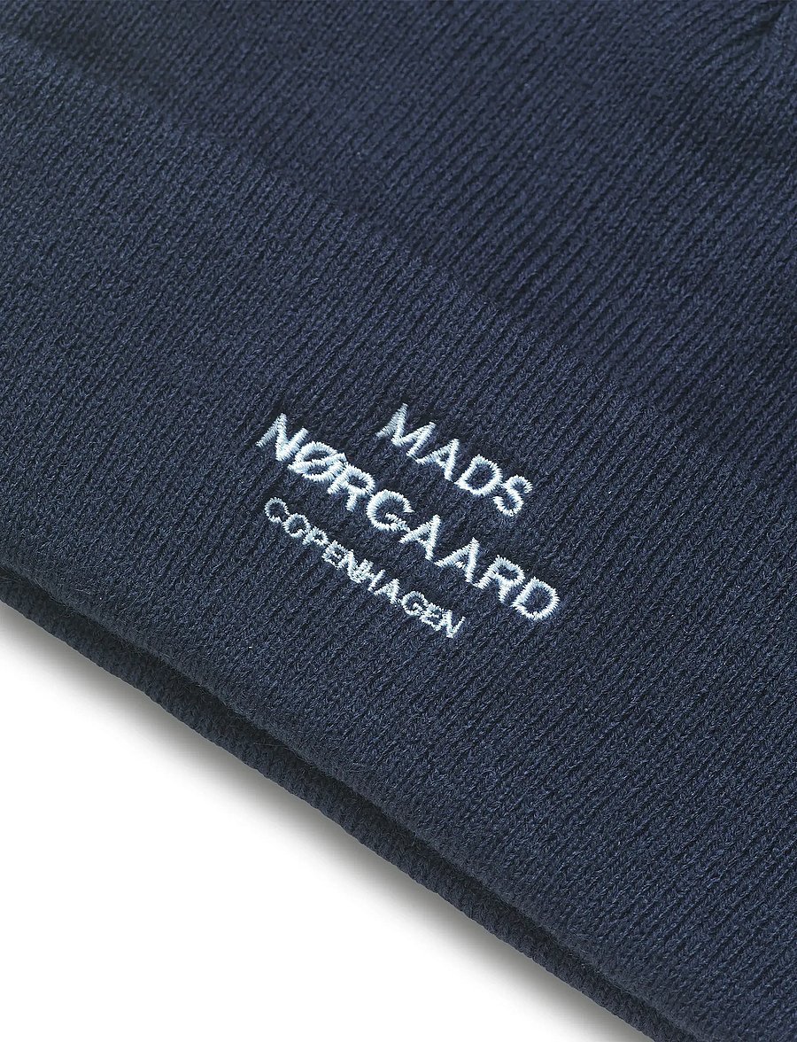 Mads Nørgaard - Isak Ambas Logo Beanie - nach anlass kaufen - parisian night - 1