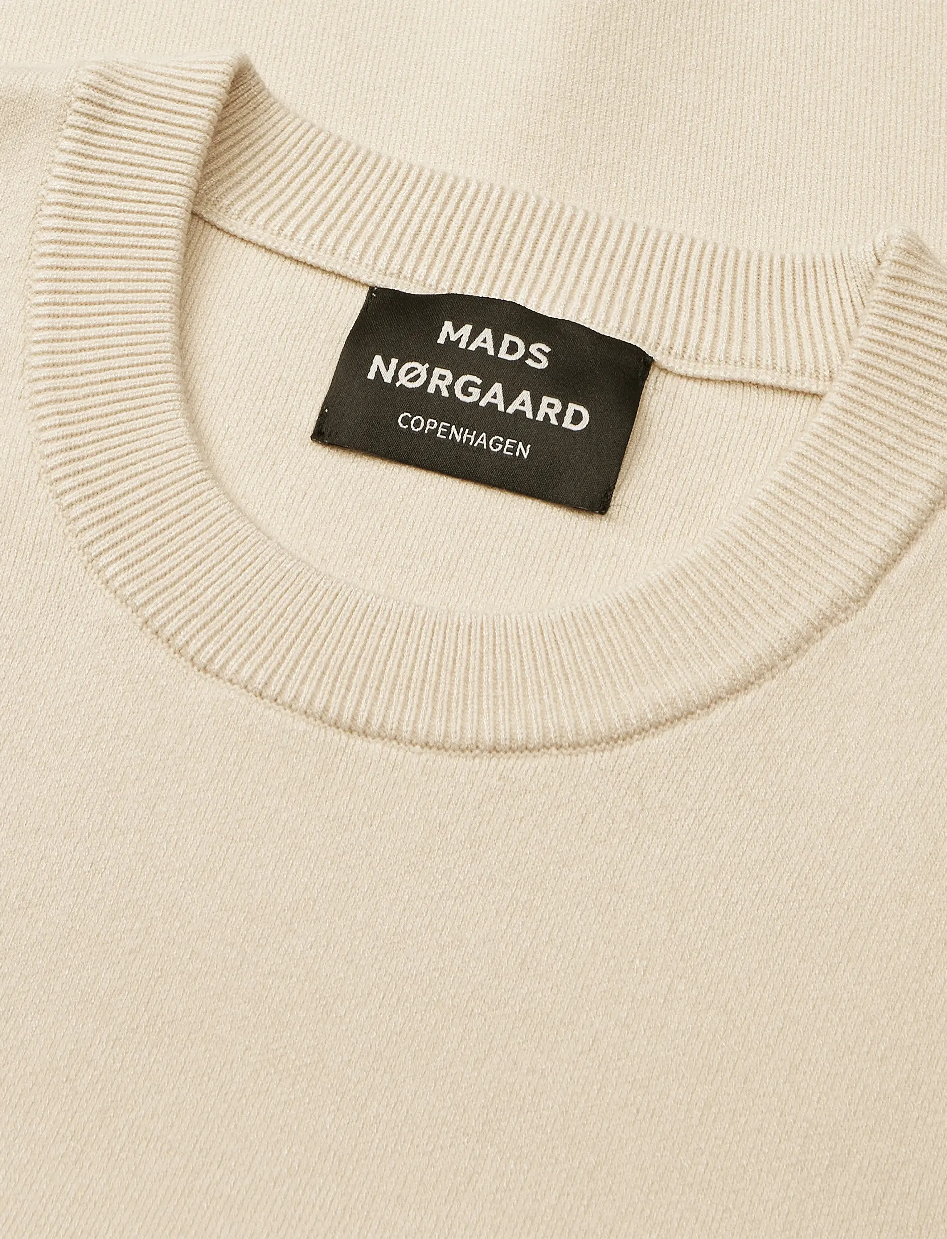 Mads Nørgaard - Urban Chase Knit - rundhalsad - rainy day - 3