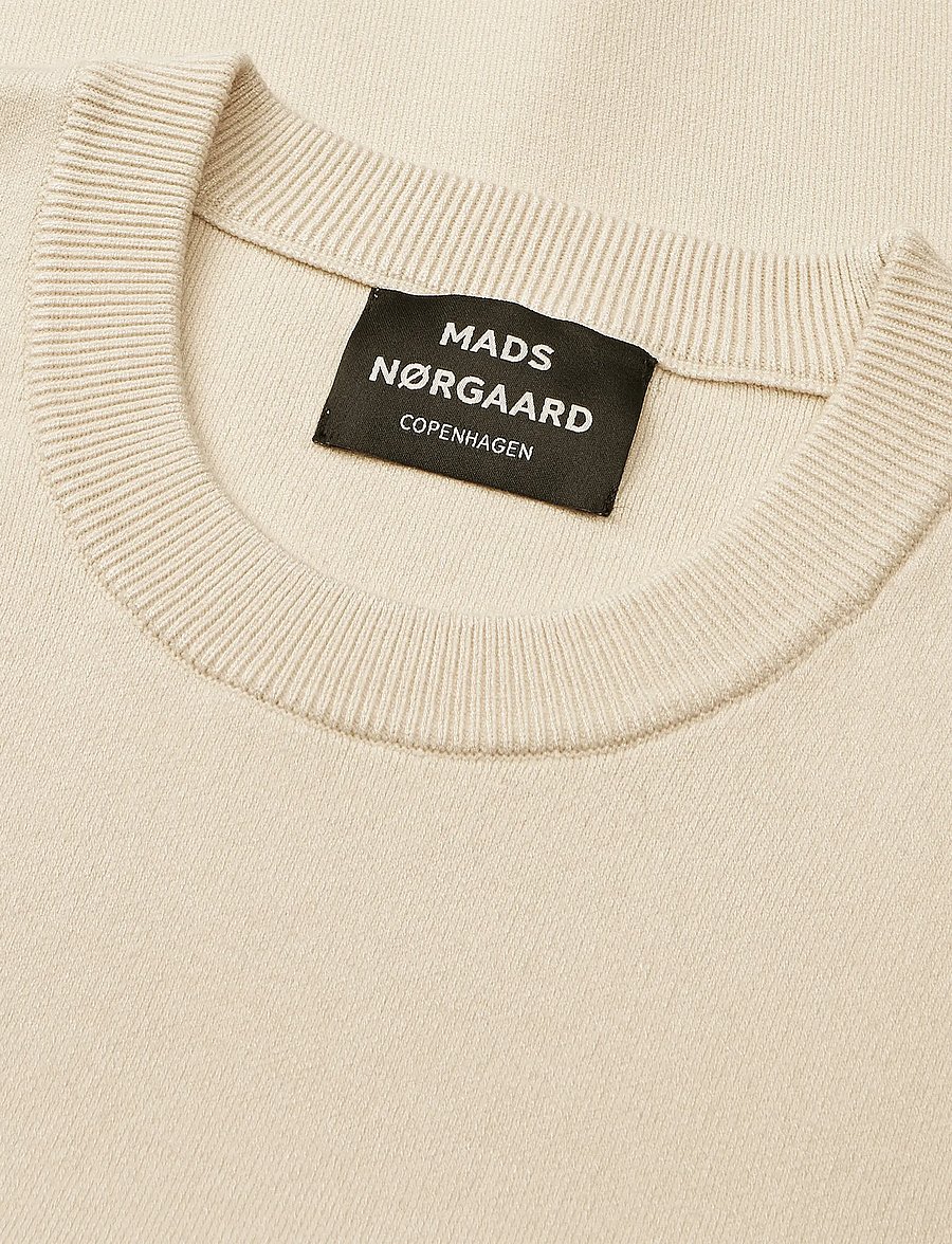Mads Nørgaard - Urban Chase Knit - rundhalsad - rainy day - 3