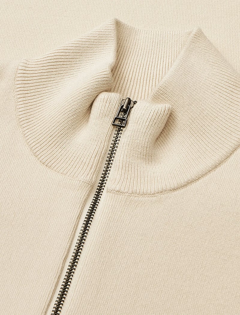 Mads Nørgaard - Urban Chase Half Zip Knit - halfzip strik - rainy day - 1