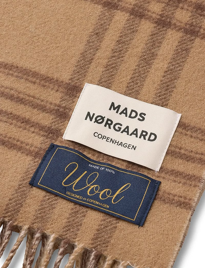 Mads Nørgaard - Woven Wool Logo Scarf - winterschals - cornstalk/cocoa brown - 2
