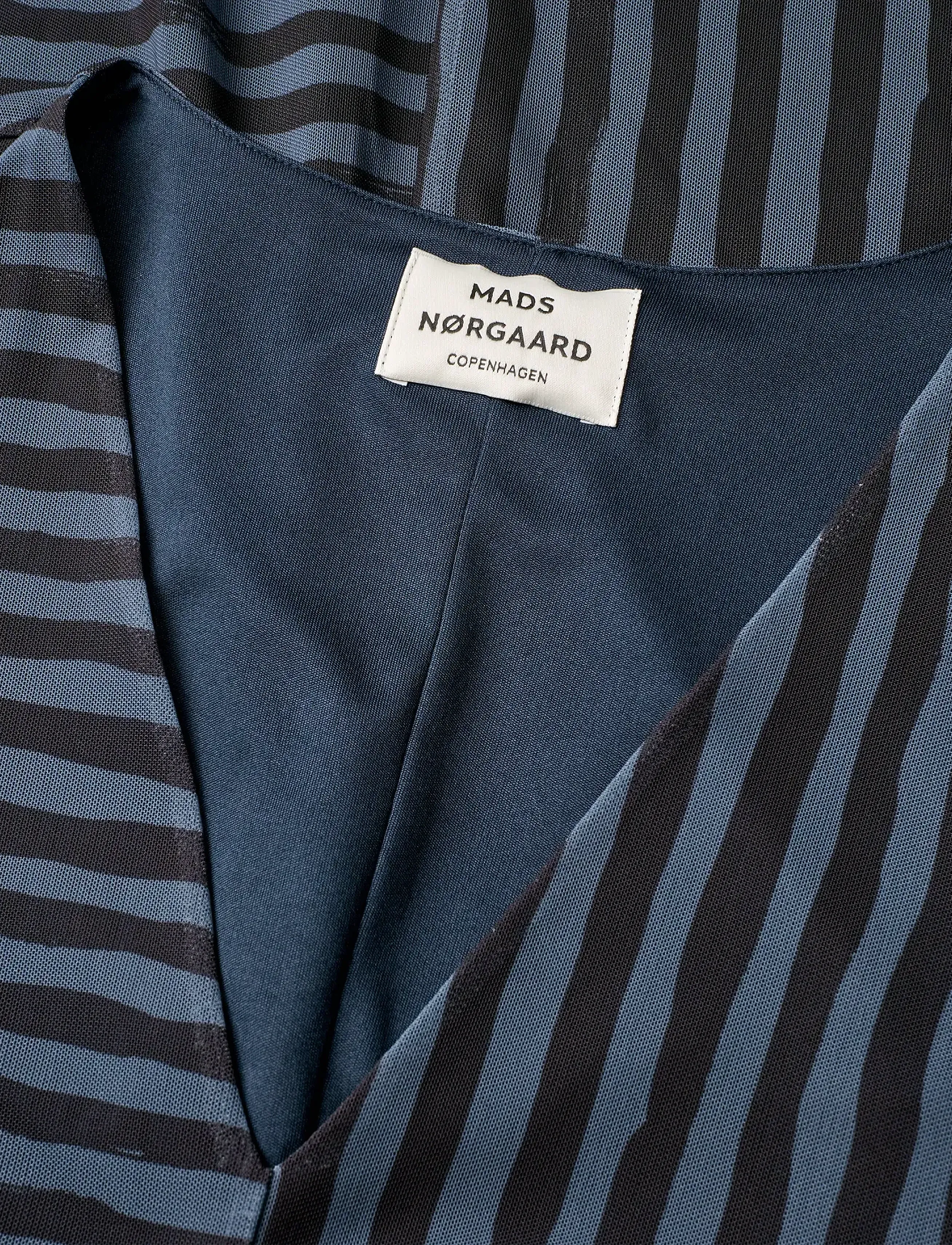 Mads Nørgaard - Misa Dress AOP - midikleidid - parisian night/black - 3