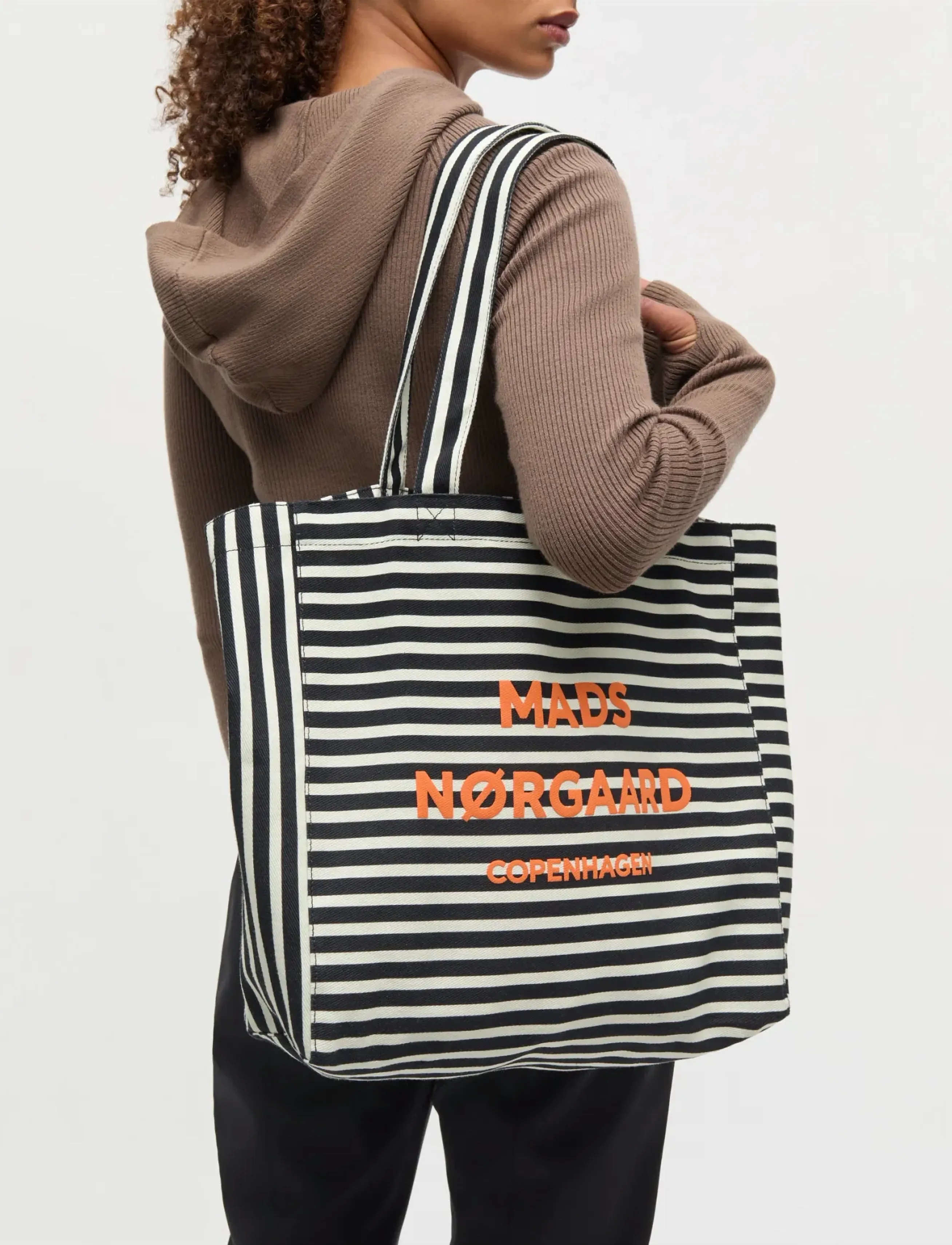 Mads Nørgaard Boutiqno Athene Aop Bag, One Size, Bags, Schwarz - Shoppers, Frauen
