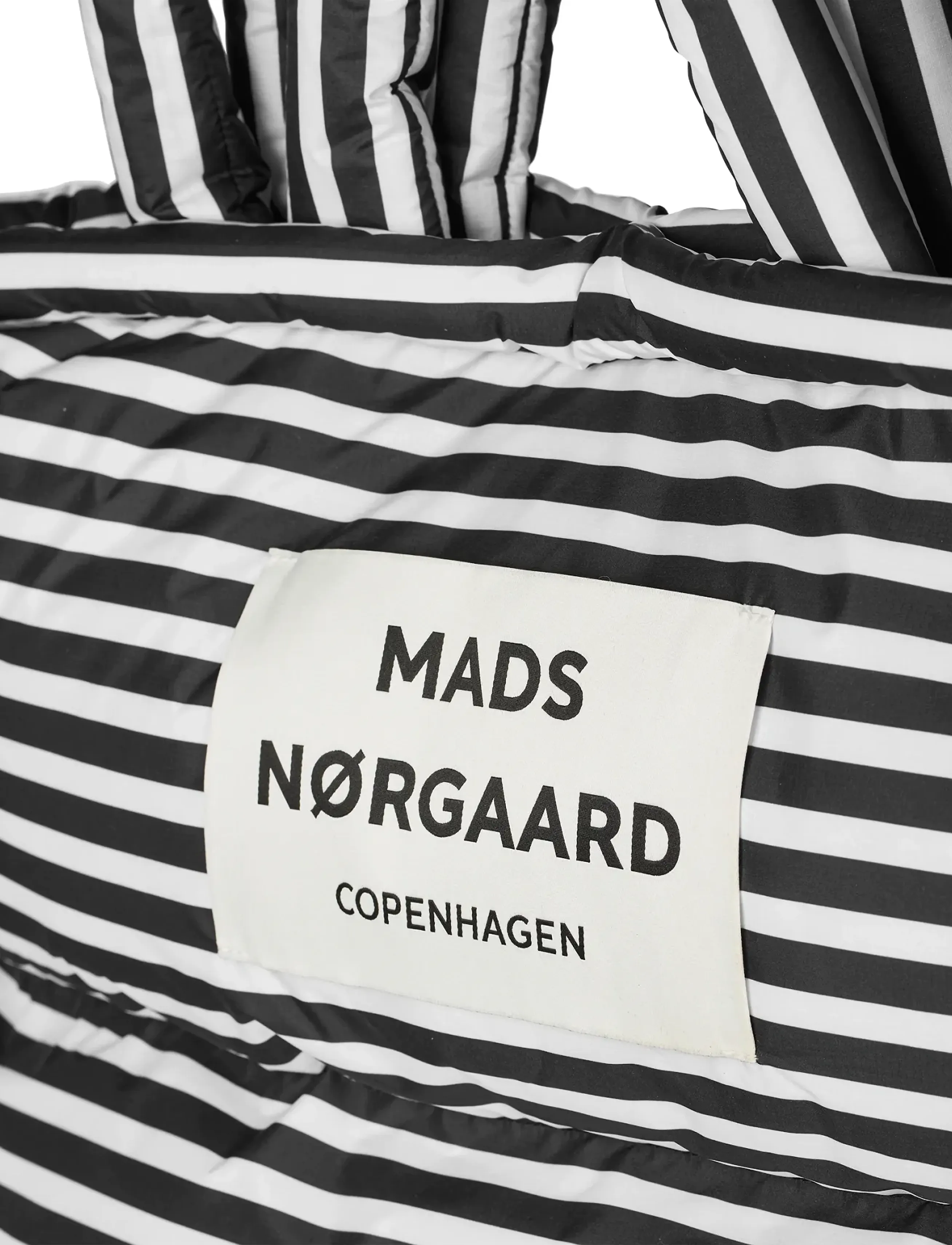 Mads Nørgaard - Light Ripstop Pillow Bag AOP - accessoires - black/white - 2